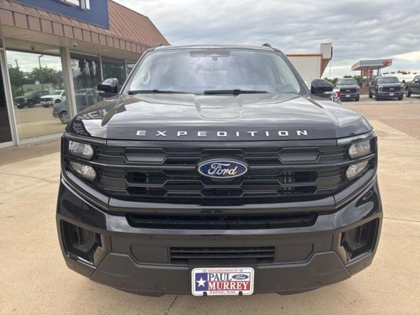 2025 Agate Black Metallic /Gray Ford Expedition Max (1FMJK1H80SE) with an EcoBoost 3.5L V6 GTDi DOHC 24V Twin Turbocharged engine, Automatic transmission, located at 1105 E Mulberry, Kaufman, TX, 75142, (972) 962-2151, 32.589550, -96.300926 - Black Metallic 2025 Ford Expedition Max 4D Sport Utility RWD 10-Speed Automatic EcoBoost 3.5L V6 GTDi DOHC 24V Twin Turbocharged<br><br>Recent Arrival!<br><br><br>Please call Paul Murrey Ford Inc. In Kaufman Texas A Family Dealership Since 1952 Serving the Dallas Fort Worth and East Texas areas for - Photo#7