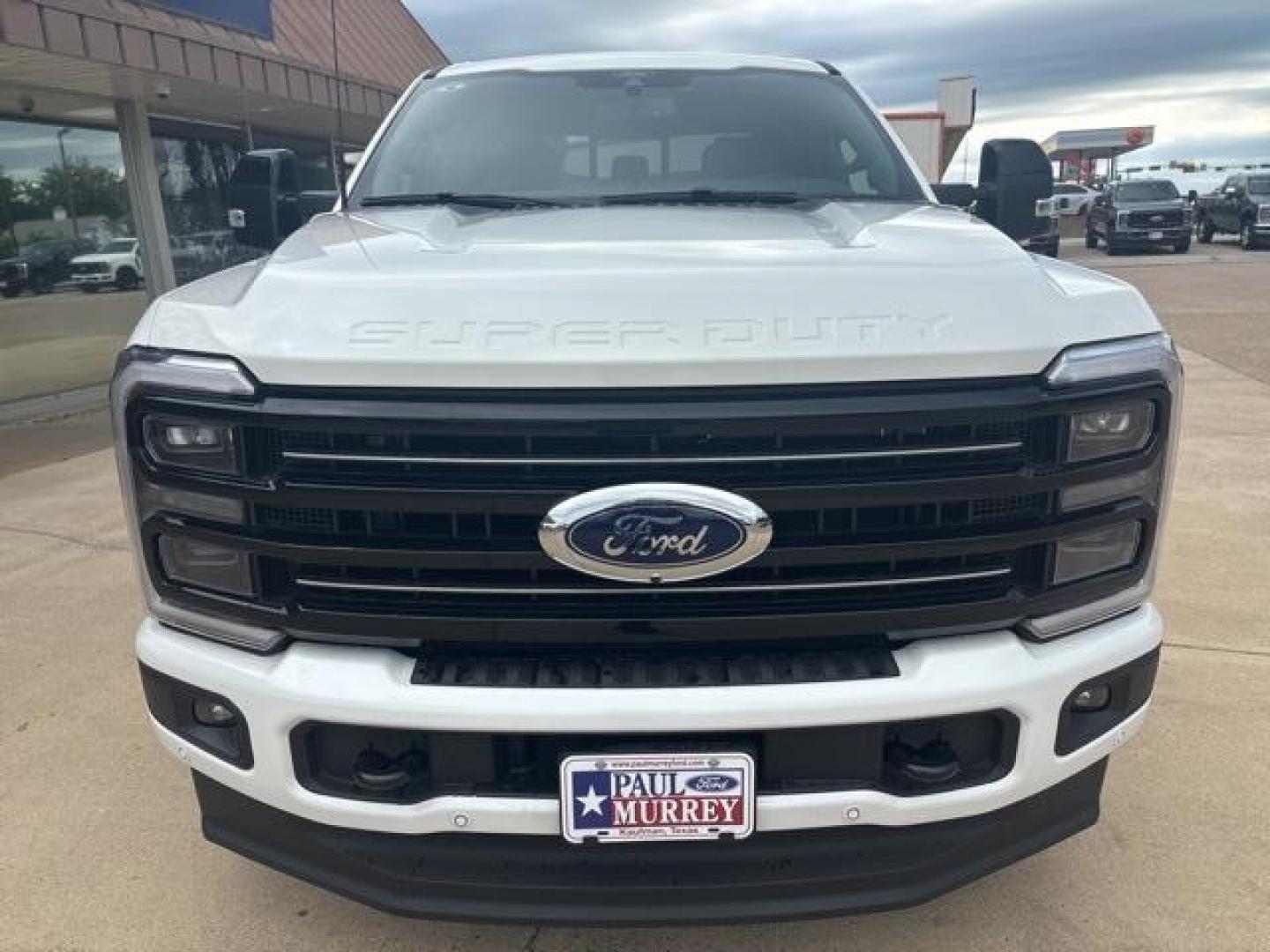 2025 Star White Metallic Tri-Coat /Black Onyx Ford F-250SD Platinum (1FT8W2BMXSE) with an 6.7L High Output Power Stroke V8 Diesel engine, Automatic transmission, located at 1105 E Mulberry, Kaufman, TX, 75142, (972) 962-2151, 32.589550, -96.300926 - Star White Metallic Tri-Coat 2025 Ford F-250SD 4D Crew Cab Platinum 4WD 10-Speed Automatic 6.7L High Output Power Stroke V8 Diesel 4WD.<br><br><br>Please call Paul Murrey Ford Inc. In Kaufman Texas A Family Dealership Since 1952 Serving the Dallas Fort Worth and East Texas areas for over 70 years. P - Photo#7