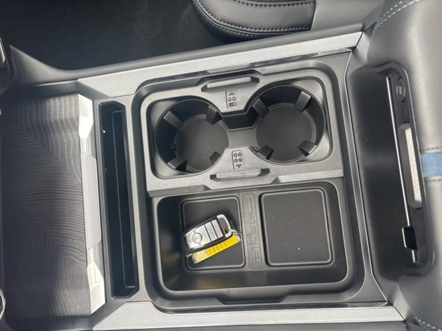 2025 Star White Metallic Tri-Coat /Black Onyx Ford F-250SD Platinum (1FT8W2BMXSE) with an 6.7L High Output Power Stroke V8 Diesel engine, Automatic transmission, located at 1105 E Mulberry, Kaufman, TX, 75142, (972) 962-2151, 32.589550, -96.300926 - Star White Metallic Tri-Coat 2025 Ford F-250SD 4D Crew Cab Platinum 4WD 10-Speed Automatic 6.7L High Output Power Stroke V8 Diesel 4WD.<br><br><br>Please call Paul Murrey Ford Inc. In Kaufman Texas A Family Dealership Since 1952 Serving the Dallas Fort Worth and East Texas areas for over 70 years. P - Photo#24