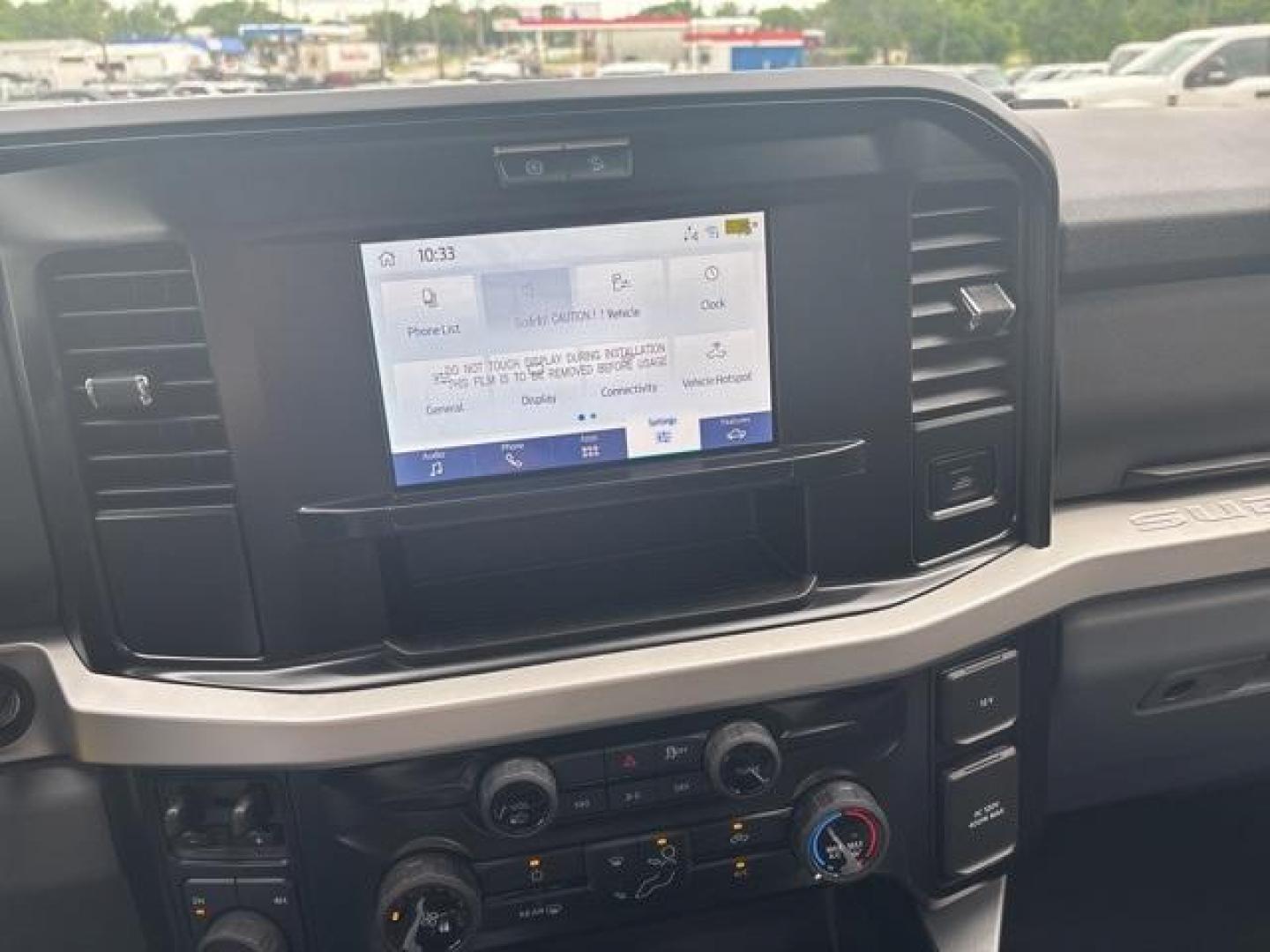 2025 Oxford White /Medium Dark Slate Ford F-350SD XLT (1FT8W3BT0SE) with an Power Stroke 6.7L V8 DI 32V OHV Turbodiesel engine, Automatic transmission, located at 1105 E Mulberry, Kaufman, TX, 75142, (972) 962-2151, 32.589550, -96.300926 - Oxford White 2025 Ford F-350SD 4D Crew Cab XLT 4WD 10-Speed Automatic Power Stroke 6.7L V8 DI 32V OHV Turbodiesel 4WD.<br><br><br>Please call Paul Murrey Ford Inc. In Kaufman Texas A Family Dealership Since 1952 Serving the Dallas Fort Worth and East Texas areas for over 70 years. Please call 972-96 - Photo#20