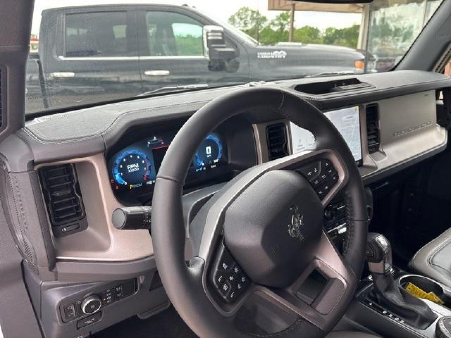 2025 Oxford White /Black Onyx Interior Ford Bronco Outer Banks (1FMEE8BP0SL) with an 2.7L EcoBoost V6 engine, Automatic transmission, located at 1105 E Mulberry, Kaufman, TX, 75142, (972) 962-2151, 32.589550, -96.300926 - Oxford White 2025 Ford Bronco 4D Sport Utility Outer Banks 4WD 10-Speed Automatic 2.7L EcoBoost V6<br><br>Recent Arrival!<br><br><br>Please call Paul Murrey Ford Inc. In Kaufman Texas A Family Dealership Since 1952 Serving the Dallas Fort Worth and East Texas areas for over 70 years. Please call 972 - Photo#10