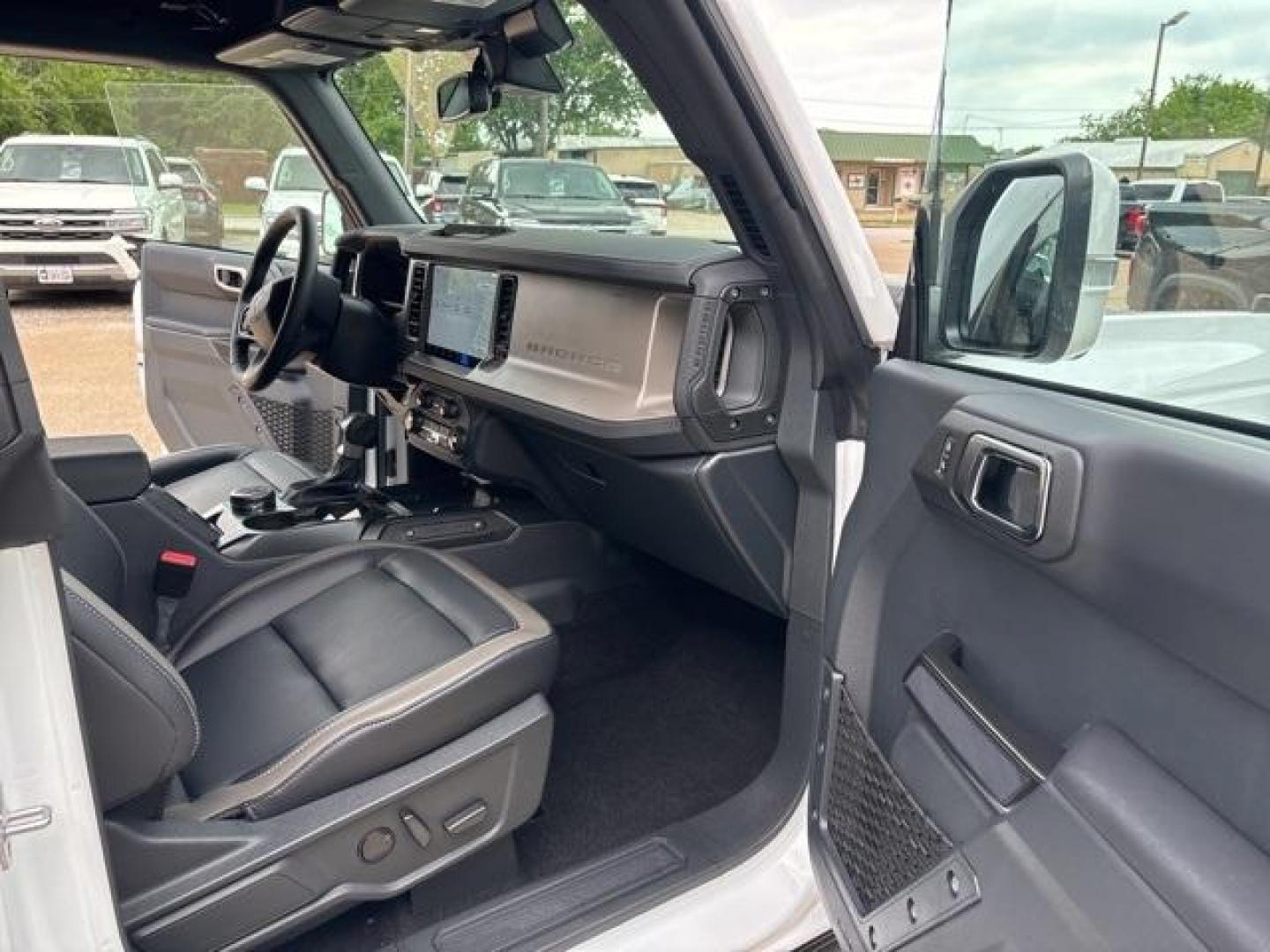 2025 Oxford White /Black Onyx Interior Ford Bronco Outer Banks (1FMEE8BP0SL) with an 2.7L EcoBoost V6 engine, Automatic transmission, located at 1105 E Mulberry, Kaufman, TX, 75142, (972) 962-2151, 32.589550, -96.300926 - Oxford White 2025 Ford Bronco 4D Sport Utility Outer Banks 4WD 10-Speed Automatic 2.7L EcoBoost V6<br><br>Recent Arrival!<br><br><br>Please call Paul Murrey Ford Inc. In Kaufman Texas A Family Dealership Since 1952 Serving the Dallas Fort Worth and East Texas areas for over 70 years. Please call 972 - Photo#13
