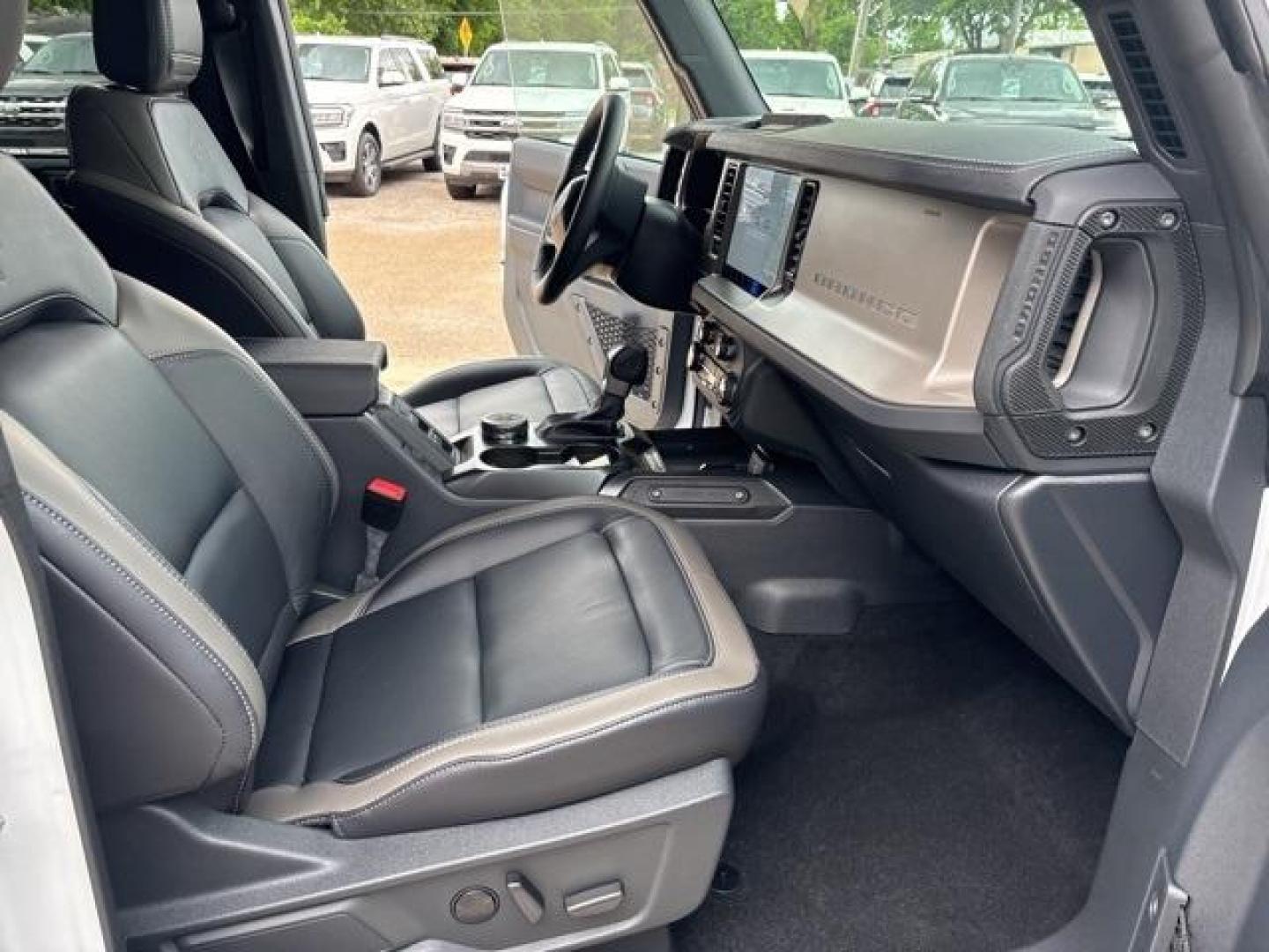 2025 Oxford White /Black Onyx Interior Ford Bronco Outer Banks (1FMEE8BP0SL) with an 2.7L EcoBoost V6 engine, Automatic transmission, located at 1105 E Mulberry, Kaufman, TX, 75142, (972) 962-2151, 32.589550, -96.300926 - Oxford White 2025 Ford Bronco 4D Sport Utility Outer Banks 4WD 10-Speed Automatic 2.7L EcoBoost V6<br><br>Recent Arrival!<br><br><br>Please call Paul Murrey Ford Inc. In Kaufman Texas A Family Dealership Since 1952 Serving the Dallas Fort Worth and East Texas areas for over 70 years. Please call 972 - Photo#14