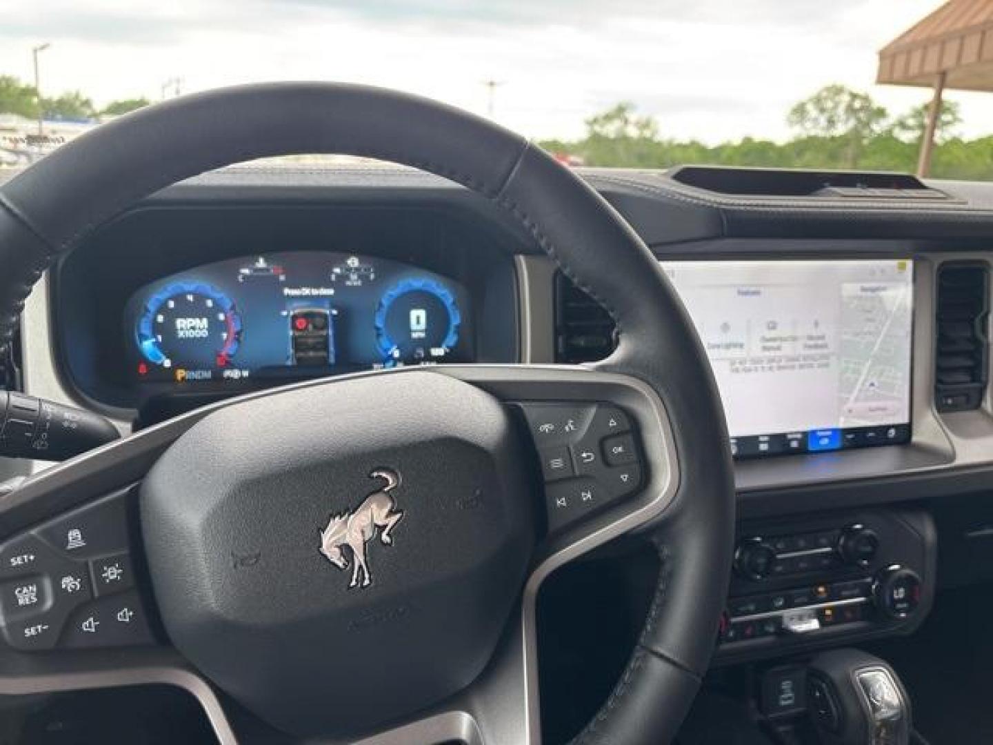 2025 Oxford White /Black Onyx Interior Ford Bronco Outer Banks (1FMEE8BP0SL) with an 2.7L EcoBoost V6 engine, Automatic transmission, located at 1105 E Mulberry, Kaufman, TX, 75142, (972) 962-2151, 32.589550, -96.300926 - Oxford White 2025 Ford Bronco 4D Sport Utility Outer Banks 4WD 10-Speed Automatic 2.7L EcoBoost V6<br><br>Recent Arrival!<br><br><br>Please call Paul Murrey Ford Inc. In Kaufman Texas A Family Dealership Since 1952 Serving the Dallas Fort Worth and East Texas areas for over 70 years. Please call 972 - Photo#16