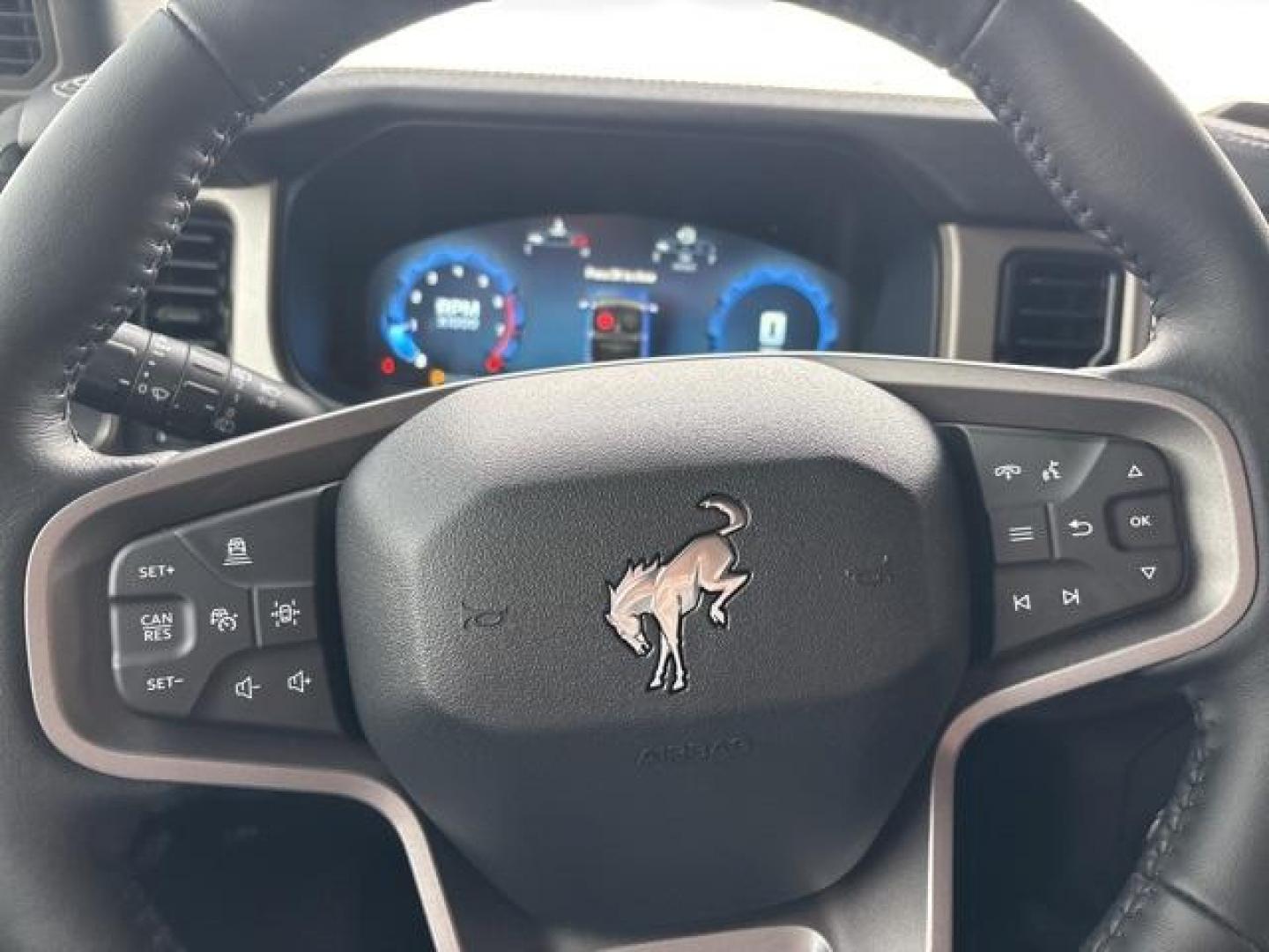 2025 Oxford White /Black Onyx Interior Ford Bronco Outer Banks (1FMEE8BP0SL) with an 2.7L EcoBoost V6 engine, Automatic transmission, located at 1105 E Mulberry, Kaufman, TX, 75142, (972) 962-2151, 32.589550, -96.300926 - Oxford White 2025 Ford Bronco 4D Sport Utility Outer Banks 4WD 10-Speed Automatic 2.7L EcoBoost V6<br><br>Recent Arrival!<br><br><br>Please call Paul Murrey Ford Inc. In Kaufman Texas A Family Dealership Since 1952 Serving the Dallas Fort Worth and East Texas areas for over 70 years. Please call 972 - Photo#17