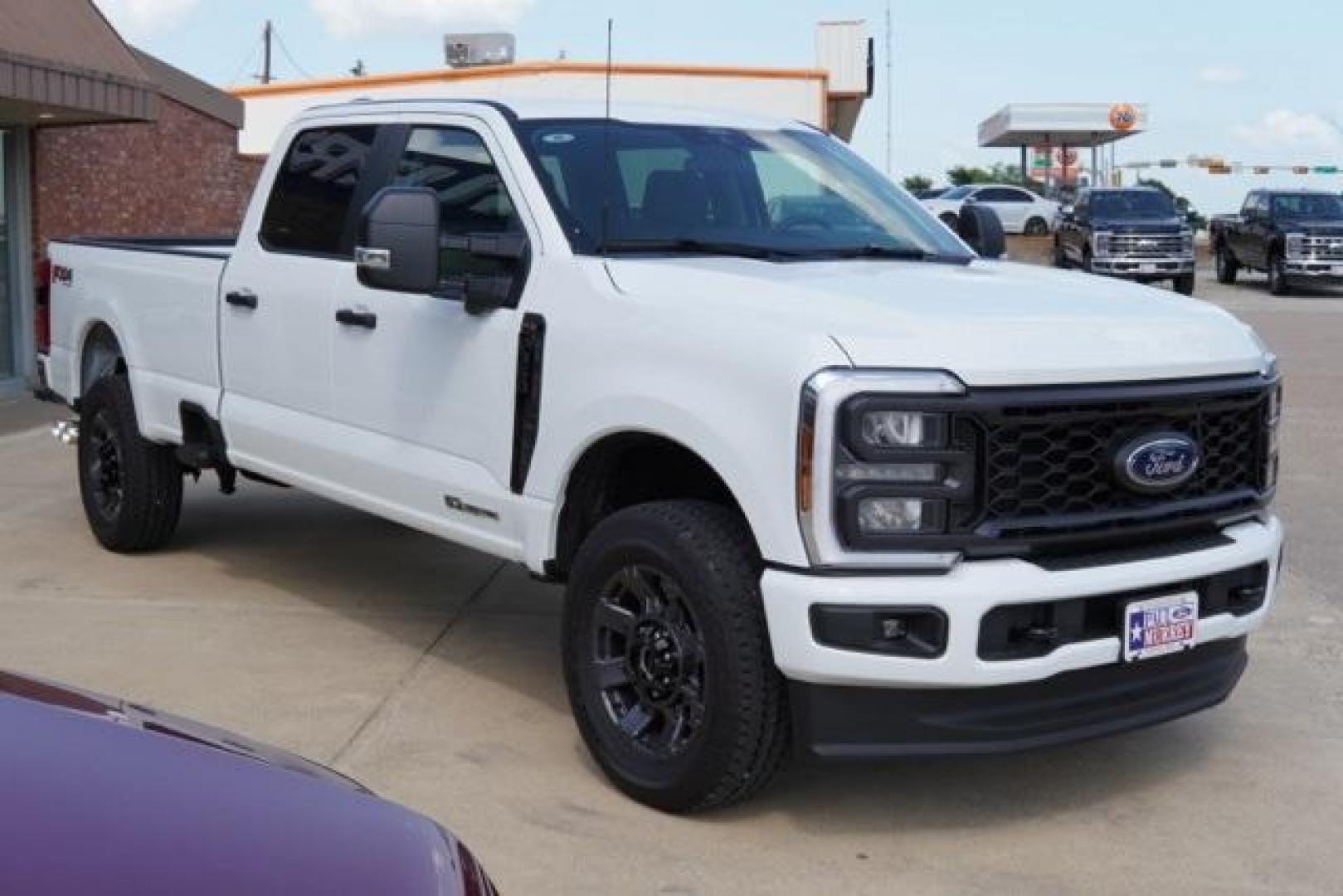 2025 Oxford White /Medium Dark Slate Ford F-350SD XL (1FT8W3BT5SE) with an Power Stroke 6.7L V8 DI 32V OHV Turbodiesel engine, Automatic transmission, located at 1105 E Mulberry, Kaufman, TX, 75142, (972) 962-2151, 32.589550, -96.300926 - Oxford White 2025 Ford F-350SD 4D Crew Cab XL 4WD 10-Speed Automatic Power Stroke 6.7L V8 DI 32V OHV Turbodiesel 4WD.<br><br><br>Please call Paul Murrey Ford Inc. In Kaufman Texas A Family Dealership Since 1952 Serving the Dallas Fort Worth and East Texas areas for over 70 years. Please call 972-962 - Photo#7