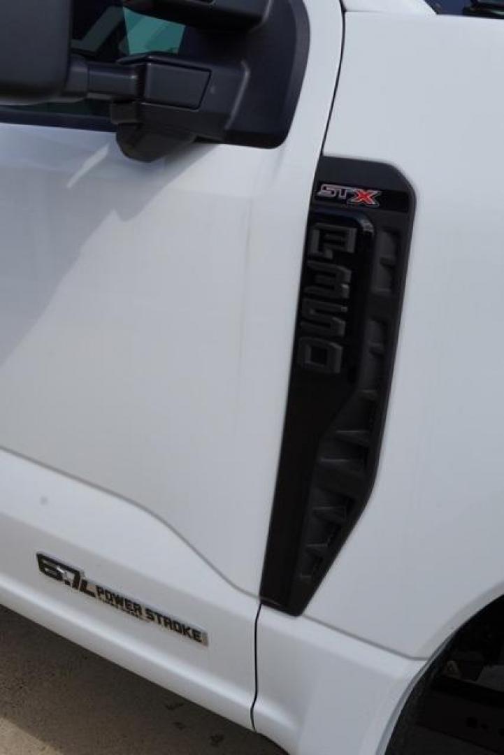 2025 Oxford White /Medium Dark Slate Ford F-350SD XL (1FT8W3BT5SE) with an Power Stroke 6.7L V8 DI 32V OHV Turbodiesel engine, Automatic transmission, located at 1105 E Mulberry, Kaufman, TX, 75142, (972) 962-2151, 32.589550, -96.300926 - Oxford White 2025 Ford F-350SD 4D Crew Cab XL 4WD 10-Speed Automatic Power Stroke 6.7L V8 DI 32V OHV Turbodiesel 4WD.<br><br><br>Please call Paul Murrey Ford Inc. In Kaufman Texas A Family Dealership Since 1952 Serving the Dallas Fort Worth and East Texas areas for over 70 years. Please call 972-962 - Photo#8