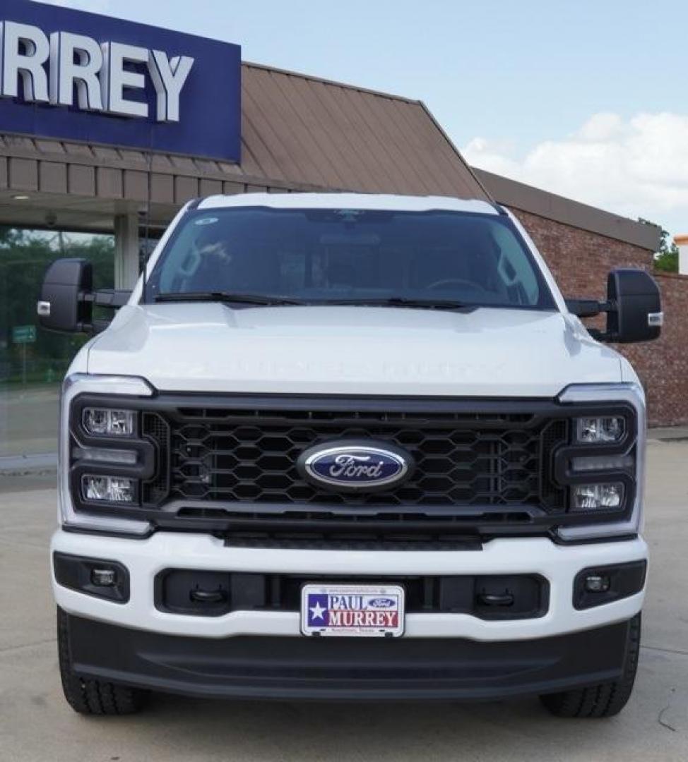 2025 Oxford White /Medium Dark Slate Ford F-350SD XL (1FT8W3BT5SE) with an Power Stroke 6.7L V8 DI 32V OHV Turbodiesel engine, Automatic transmission, located at 1105 E Mulberry, Kaufman, TX, 75142, (972) 962-2151, 32.589550, -96.300926 - Oxford White 2025 Ford F-350SD 4D Crew Cab XL 4WD 10-Speed Automatic Power Stroke 6.7L V8 DI 32V OHV Turbodiesel 4WD.<br><br><br>Please call Paul Murrey Ford Inc. In Kaufman Texas A Family Dealership Since 1952 Serving the Dallas Fort Worth and East Texas areas for over 70 years. Please call 972-962 - Photo#10