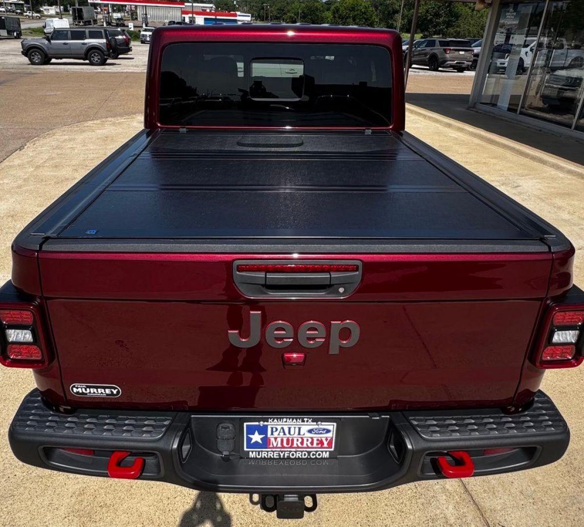 2022 Snazzberry Pearlcoat /Black Jeep Gladiator Rubicon (1C6JJTBG7NL) with an 3.6L V6 24V VVT engine, Automatic transmission, located at 1105 E Mulberry, Kaufman, TX, 75142, (972) 962-2151, 32.589550, -96.300926 - Snazzberry Pearlcoat 2022 Jeep Gladiator 4D Crew Cab Rubicon 4WD 8-Speed Automatic 3.6L V6 24V VVT Priced below KBB Fair Purchase Price!<br><br><br>Recent Arrival! Odometer is 48175 miles below market average!<br><br><br>Please call Paul Murrey Ford Inc. In Kaufman Texas A Family Dealership Since 19 - Photo#7