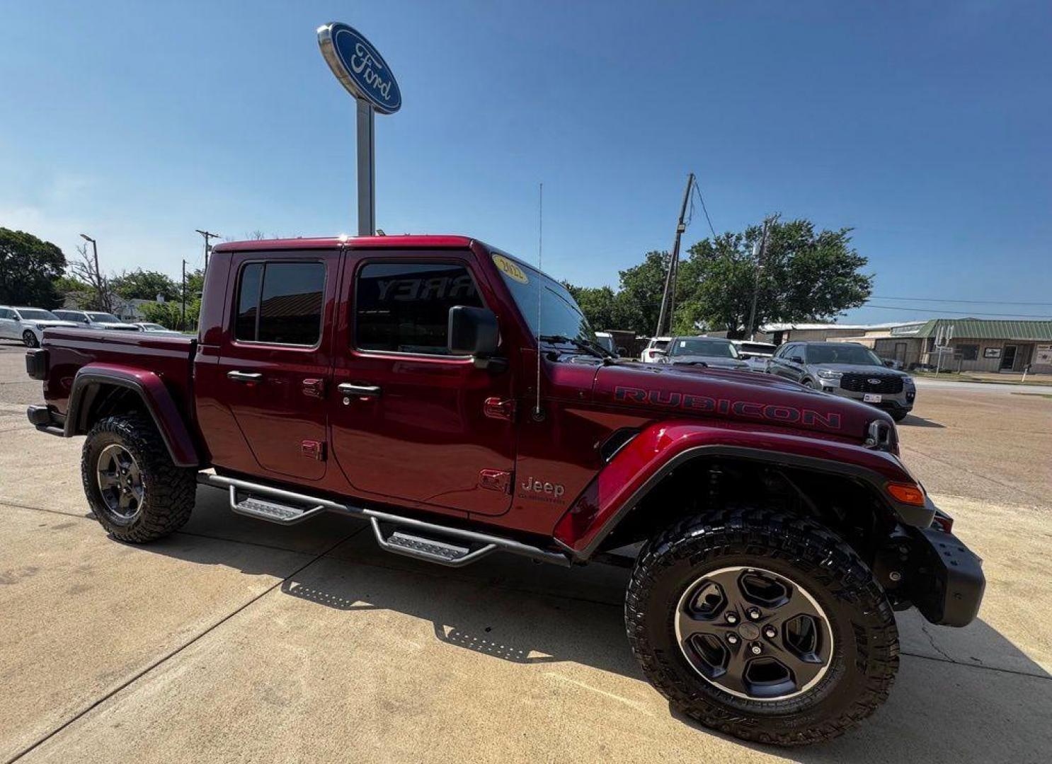 2022 Snazzberry Pearlcoat /Black Jeep Gladiator Rubicon (1C6JJTBG7NL) with an 3.6L V6 24V VVT engine, Automatic transmission, located at 1105 E Mulberry, Kaufman, TX, 75142, (972) 962-2151, 32.589550, -96.300926 - Snazzberry Pearlcoat 2022 Jeep Gladiator 4D Crew Cab Rubicon 4WD 8-Speed Automatic 3.6L V6 24V VVT Priced below KBB Fair Purchase Price!<br><br><br>Recent Arrival! Odometer is 48175 miles below market average!<br><br><br>Please call Paul Murrey Ford Inc. In Kaufman Texas A Family Dealership Since 19 - Photo#13