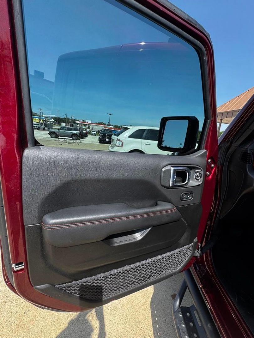 2022 Snazzberry Pearlcoat /Black Jeep Gladiator Rubicon (1C6JJTBG7NL) with an 3.6L V6 24V VVT engine, Automatic transmission, located at 1105 E Mulberry, Kaufman, TX, 75142, (972) 962-2151, 32.589550, -96.300926 - Snazzberry Pearlcoat 2022 Jeep Gladiator 4D Crew Cab Rubicon 4WD 8-Speed Automatic 3.6L V6 24V VVT Priced below KBB Fair Purchase Price!<br><br><br>Recent Arrival! Odometer is 48175 miles below market average!<br><br><br>Please call Paul Murrey Ford Inc. In Kaufman Texas A Family Dealership Since 19 - Photo#14