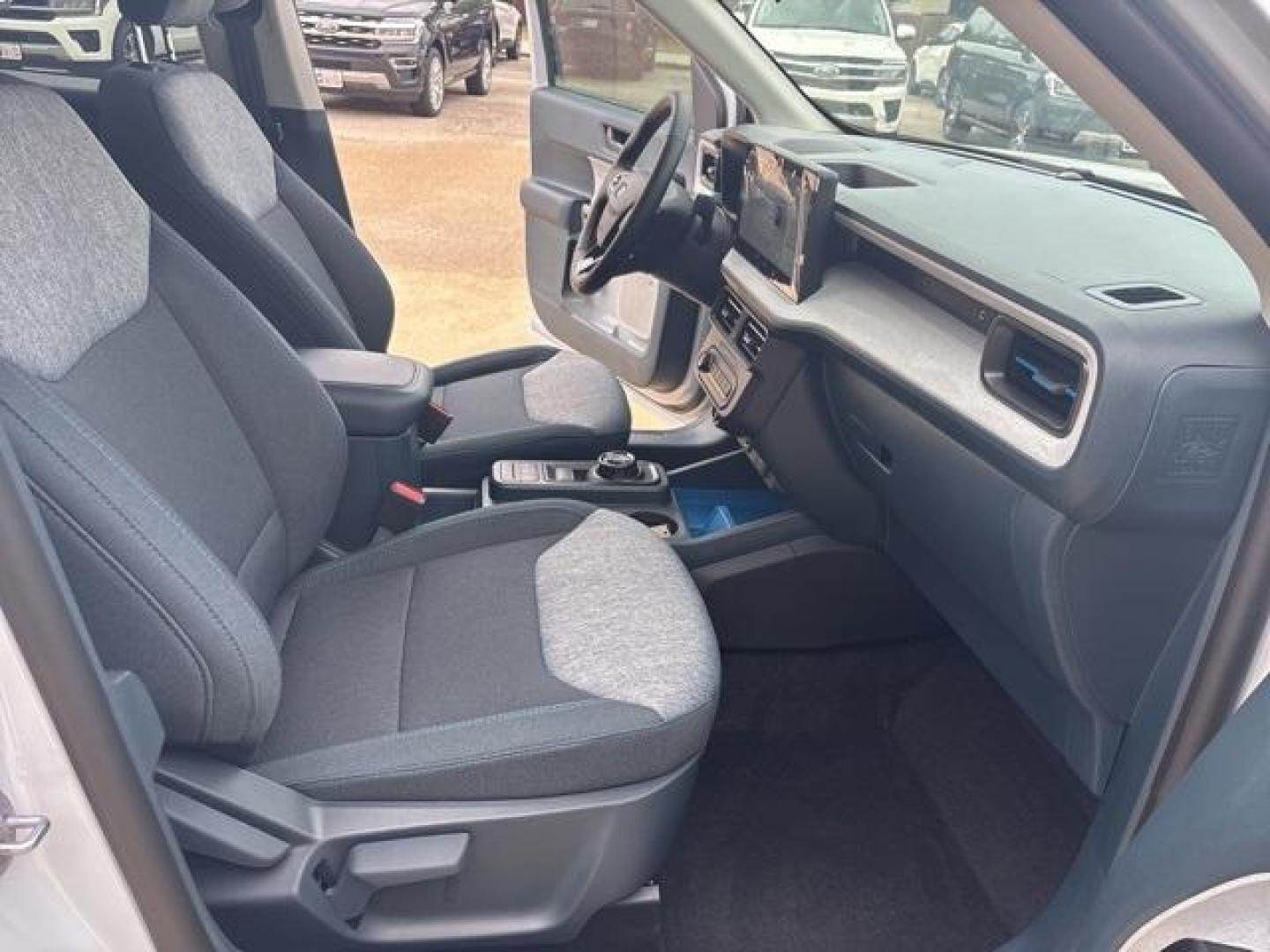 2025 White Metallic /Navy Pier/Aspen Gray Ford Maverick XLT (3FTTW8JA8SR) with an EcoBoost 2.0L I4 GTDi DOHC Turbocharged VCT engine, CVT transmission, located at 1105 E Mulberry, Kaufman, TX, 75142, (972) 962-2151, 32.589550, -96.300926 - White Metallic 2025 Ford Maverick 4D Crew Cab XLT AWD CVT EcoBoost 2.0L I4 GTDi DOHC Turbocharged VCT<br><br>40/34 City/Highway MPG<br><br><br>Please call Paul Murrey Ford Inc. In Kaufman Texas A Family Dealership Since 1952 Serving the Dallas Fort Worth and East Texas areas for over 70 years. Pleas - Photo#14