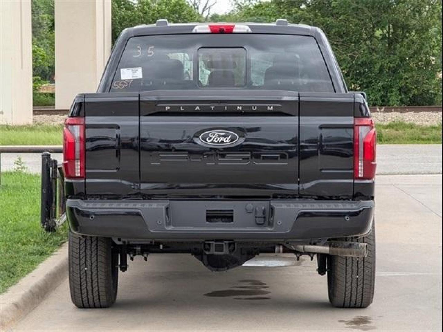 2025 Agate Black Metallic /Black Ford F-150 Platinum (1FTFW7L86SF) with an 3.5L V6 EcoBoost engine, Automatic transmission, located at 1105 E Mulberry, Kaufman, TX, 75142, (972) 962-2151, 32.589550, -96.300926 - Black Metallic 2025 Ford F-150 4D SuperCrew Platinum 4WD 10-Speed Automatic 3.5L V6 EcoBoost 4WD.<br><br>Recent Arrival!<br><br><br>Please call Paul Murrey Ford Inc. In Kaufman Texas A Family Dealership Since 1952 Serving the Dallas Fort Worth and East Texas areas for over 70 years. Please call 972- - Photo#4
