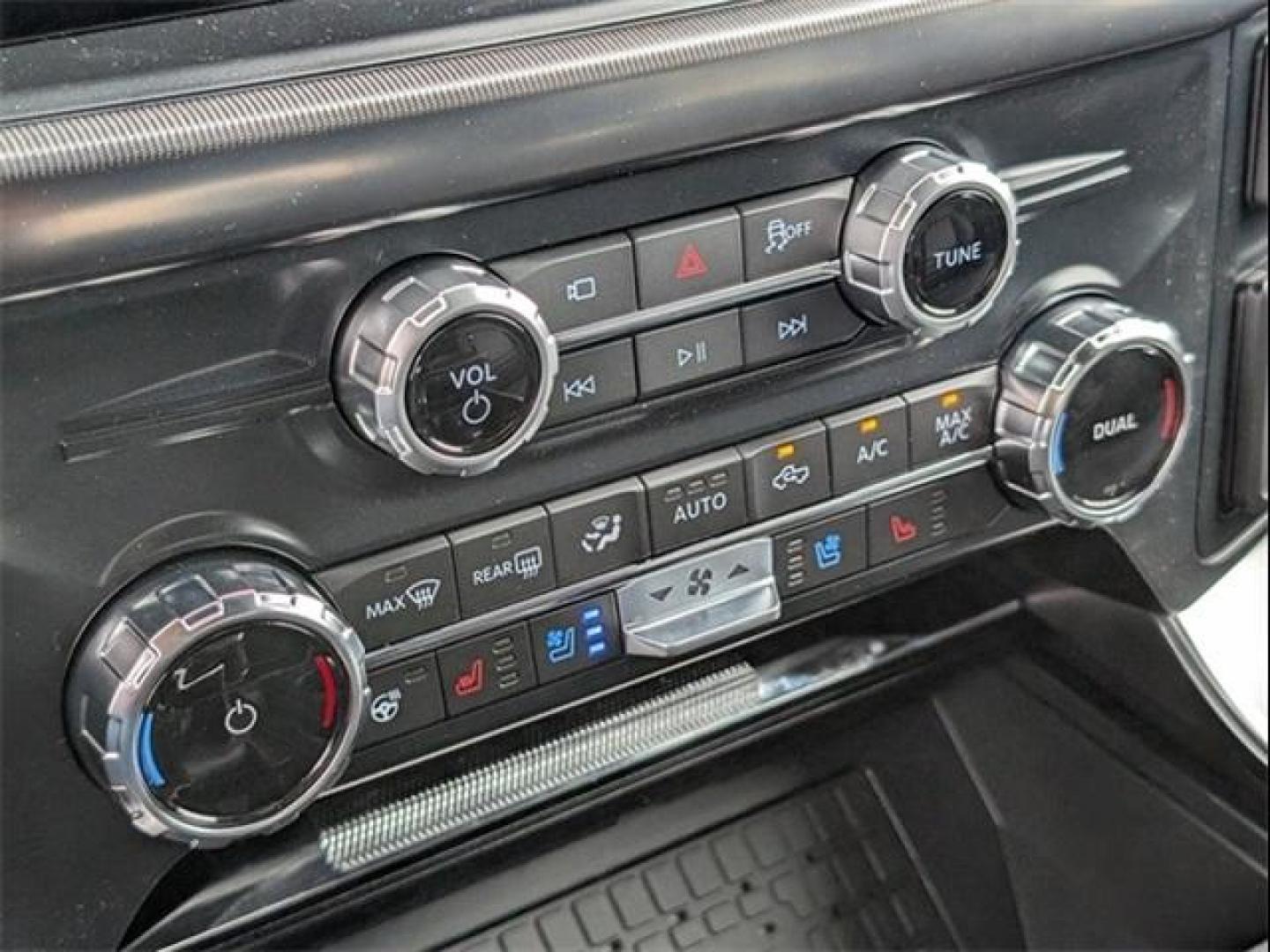 2025 Agate Black Metallic /Black Ford F-150 Platinum (1FTFW7L86SF) with an 3.5L V6 EcoBoost engine, Automatic transmission, located at 1105 E Mulberry, Kaufman, TX, 75142, (972) 962-2151, 32.589550, -96.300926 - Black Metallic 2025 Ford F-150 4D SuperCrew Platinum 4WD 10-Speed Automatic 3.5L V6 EcoBoost 4WD.<br><br>Recent Arrival!<br><br><br>Please call Paul Murrey Ford Inc. In Kaufman Texas A Family Dealership Since 1952 Serving the Dallas Fort Worth and East Texas areas for over 70 years. Please call 972- - Photo#17