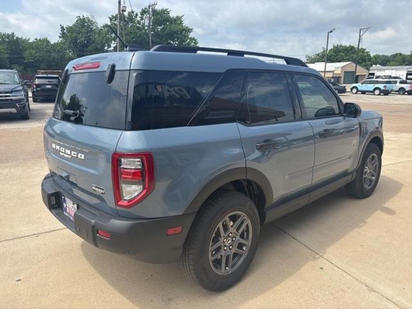 2025 Azure Gray Metallic Tri-Coat /Roast Ford Bronco Sport Big Bend (3FMCR9BN6SR) with an 1.5L EcoBoost engine, Automatic transmission, located at 1105 E Mulberry, Kaufman, TX, 75142, (972) 962-2151, 32.589550, -96.300926 - Azure Gray Metallic Tri-Coat 2025 Ford Bronco Sport 4D Sport Utility Big Bend 4WD 8-Speed Automatic 1.5L EcoBoost<br><br>Recent Arrival! 25/30 City/Highway MPG<br><br><br>Please call Paul Murrey Ford Inc. In Kaufman Texas A Family Dealership Since 1952 Serving the Dallas Fort Worth and East Texas ar - Photo#5