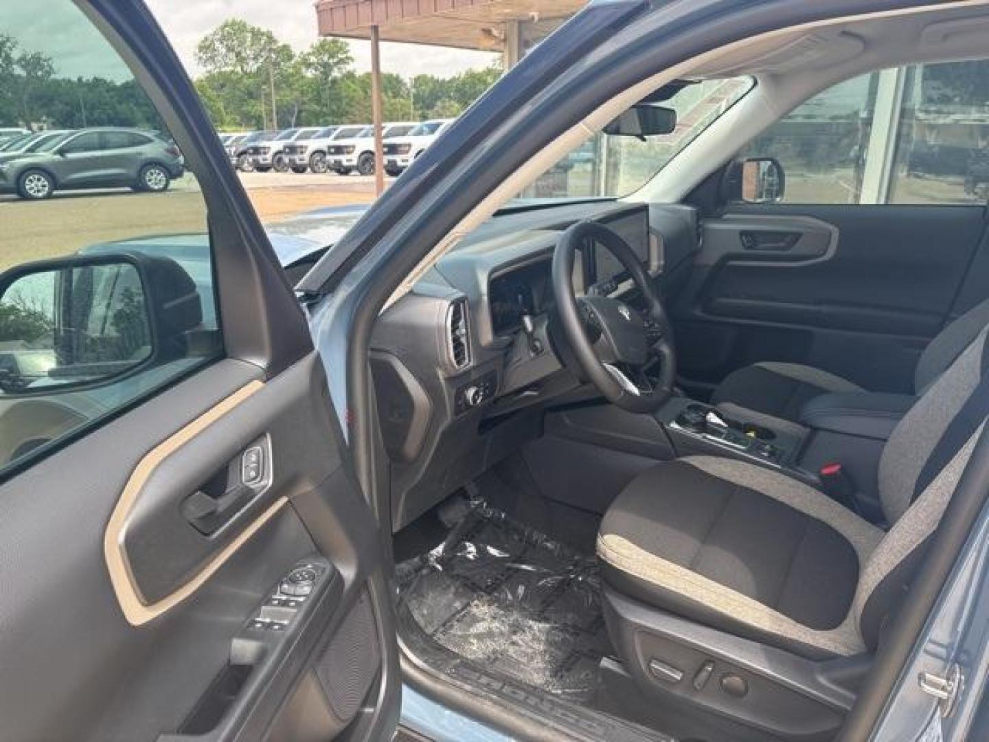 2025 Azure Gray Metallic Tri-Coat /Roast Ford Bronco Sport Big Bend (3FMCR9BN6SR) with an 1.5L EcoBoost engine, Automatic transmission, located at 1105 E Mulberry, Kaufman, TX, 75142, (972) 962-2151, 32.589550, -96.300926 - Azure Gray Metallic Tri-Coat 2025 Ford Bronco Sport 4D Sport Utility Big Bend 4WD 8-Speed Automatic 1.5L EcoBoost<br><br>Recent Arrival! 25/30 City/Highway MPG<br><br><br>Please call Paul Murrey Ford Inc. In Kaufman Texas A Family Dealership Since 1952 Serving the Dallas Fort Worth and East Texas ar - Photo#9