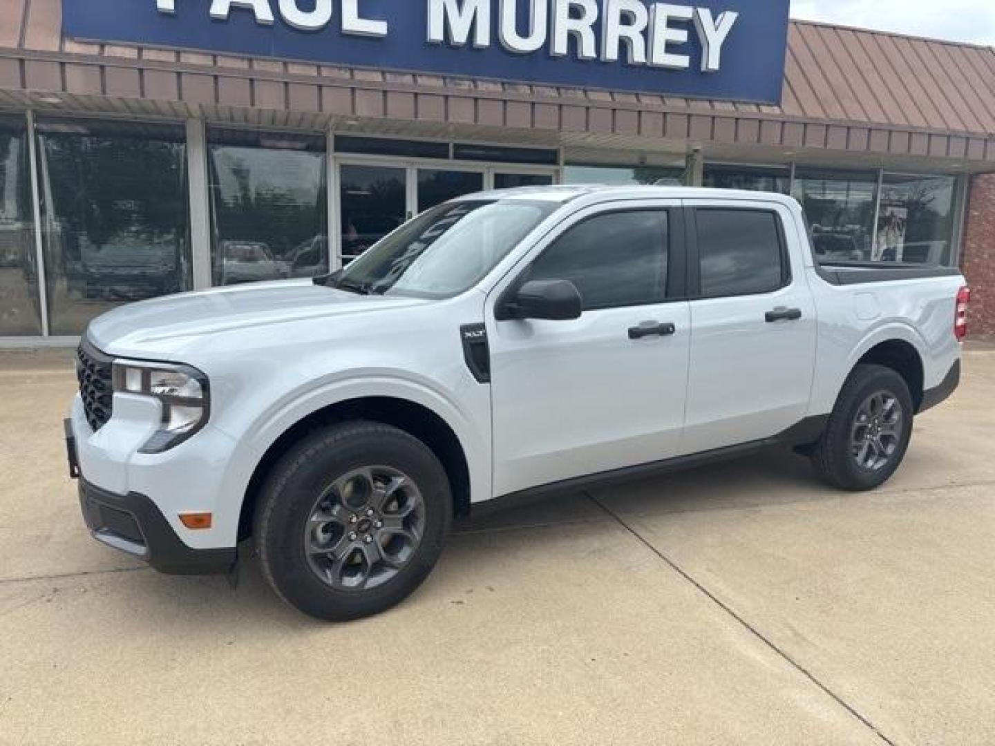 2025 Space White Metallic /Blue Ford Maverick XLT (3FTTW8H38SR) with an 2.5L I-4 Hybrid engine, CVT transmission, located at 1105 E Mulberry, Kaufman, TX, 75142, (972) 962-2151, 32.589550, -96.300926 - Space White Metallic 2025 Ford Maverick 4D Crew Cab XLT FWD CVT 2.5L I-4 Hybrid 2.5L I-4 Hybrid.<br><br>Recent Arrival! 42/35 City/Highway MPG<br><br><br>Please call Paul Murrey Ford Inc. In Kaufman Texas A Family Dealership Since 1952 Serving the Dallas Fort Worth and East Texas areas for over 70 y - Photo#2