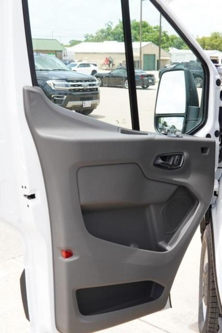 2025 Oxford White /Gray Ford Transit-250 Base (1FTBR1C88SK) with an 3.5L V6 Flex Fuel engine, Automatic transmission, located at 1105 E Mulberry, Kaufman, TX, 75142, (972) 962-2151, 32.589550, -96.300926 - Oxford White 2025 Ford Transit-250 3D Cargo Van RWD 10-Speed Automatic with Overdrive 3.5L V6 Flex Fuel<br><br><br>Please call Paul Murrey Ford Inc. In Kaufman Texas A Family Dealership Since 1952 Serving the Dallas Fort Worth and East Texas areas for over 70 years. Please call 972-962-2151 www.murr - Photo#4