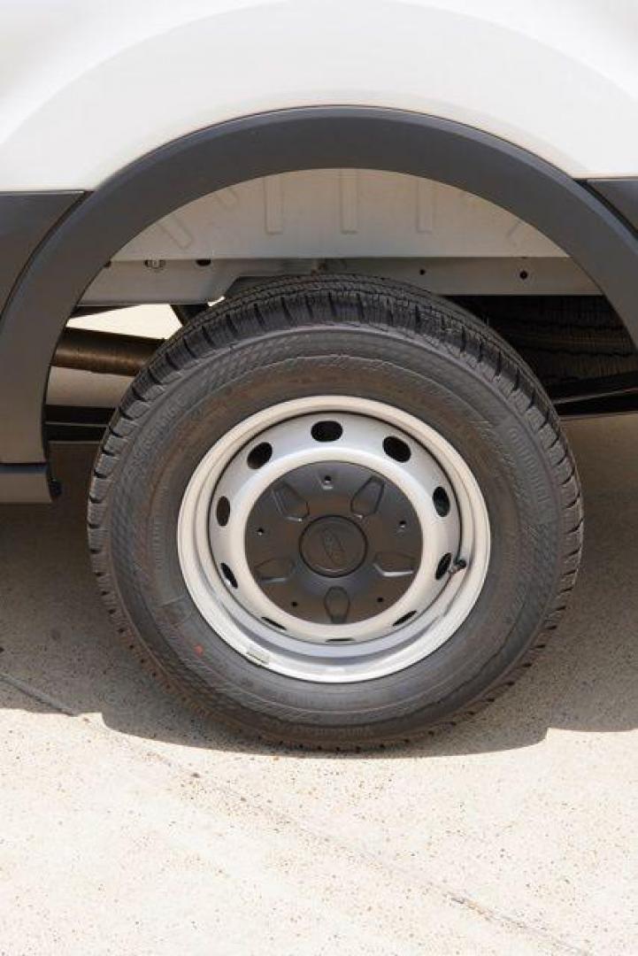 2025 Oxford White /Dark Palazzo Gray Ford Transit-250 Base (1FTBR1C88SK) with an 3.5L V6 Flex Fuel engine, Automatic transmission, located at 1105 E Mulberry, Kaufman, TX, 75142, (972) 962-2151, 32.589550, -96.300926 - $8,525 off MSRP! Priced below KBB Fair Purchase Price!<br><br><br>Oxford White 2025 Ford Transit-250 3D Cargo Van RWD 10-Speed Automatic with Overdrive 3.5L V6 Flex Fuel Price includes: $6000 - Retail Customer Cash. Exp. 03/31/2026 - Photo#8
