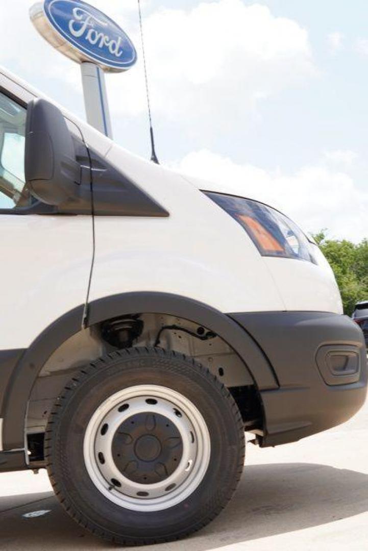2025 Oxford White /Dark Palazzo Gray Ford Transit-250 Base (1FTBR1C88SK) with an 3.5L V6 Flex Fuel engine, Automatic transmission, located at 1105 E Mulberry, Kaufman, TX, 75142, (972) 962-2151, 32.589550, -96.300926 - $8,525 off MSRP! Priced below KBB Fair Purchase Price!<br><br><br>Oxford White 2025 Ford Transit-250 3D Cargo Van RWD 10-Speed Automatic with Overdrive 3.5L V6 Flex Fuel Price includes: $6000 - Retail Customer Cash. Exp. 03/31/2026 - Photo#16
