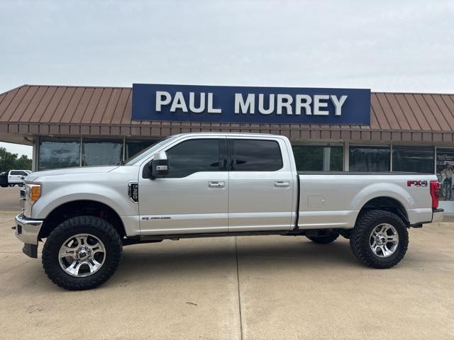 photo of 2017 Ford F-350SD Lariat