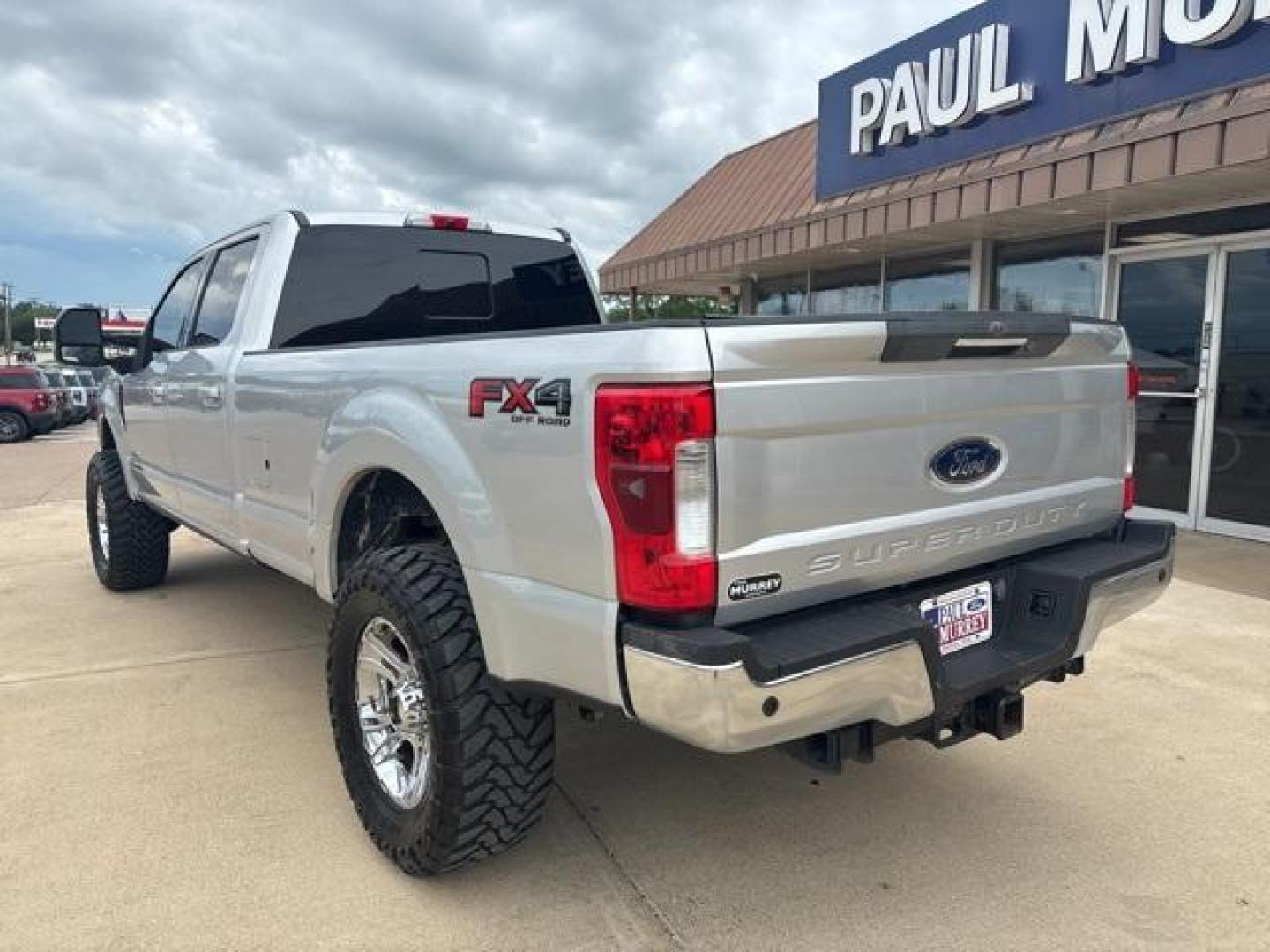 2017 Ingot Silver /Black Ford F-350SD Lariat (1FT8W3BT3HE) with an Power Stroke 6.7L V8 DI 32V OHV Turbodiesel engine, Automatic transmission, located at 1105 E Mulberry, Kaufman, TX, 75142, (972) 962-2151, 32.589550, -96.300926 - Photo#3