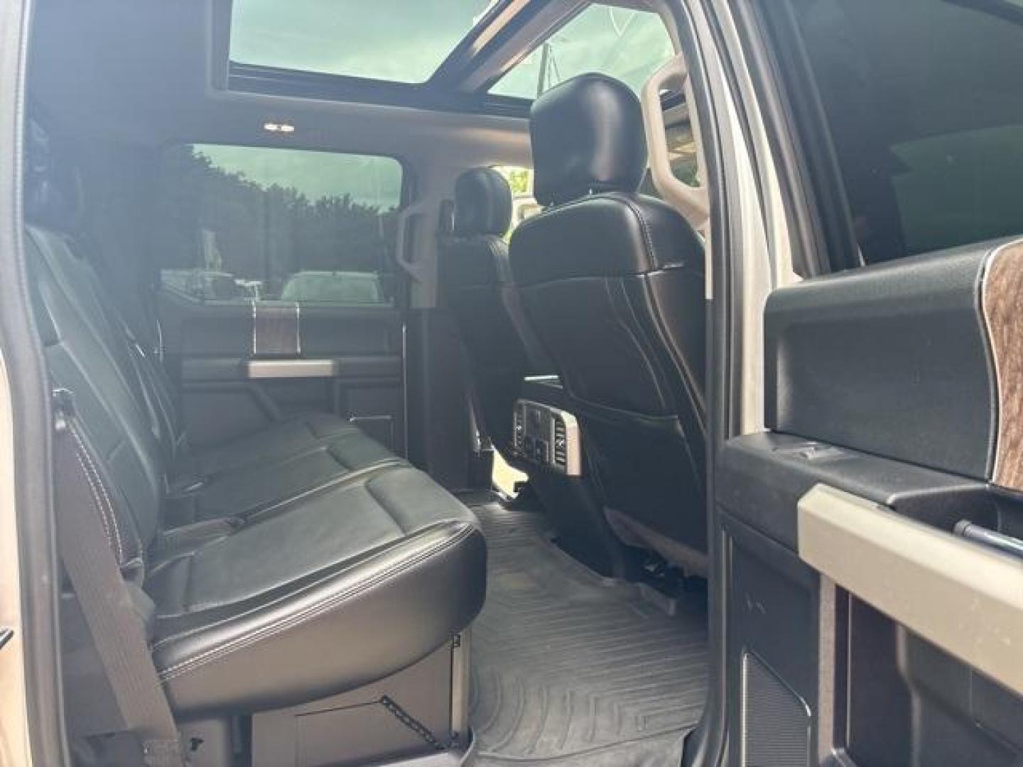 2017 Ingot Silver /Black Ford F-350SD Lariat (1FT8W3BT3HE) with an Power Stroke 6.7L V8 DI 32V OHV Turbodiesel engine, Automatic transmission, located at 1105 E Mulberry, Kaufman, TX, 75142, (972) 962-2151, 32.589550, -96.300926 - Photo#19