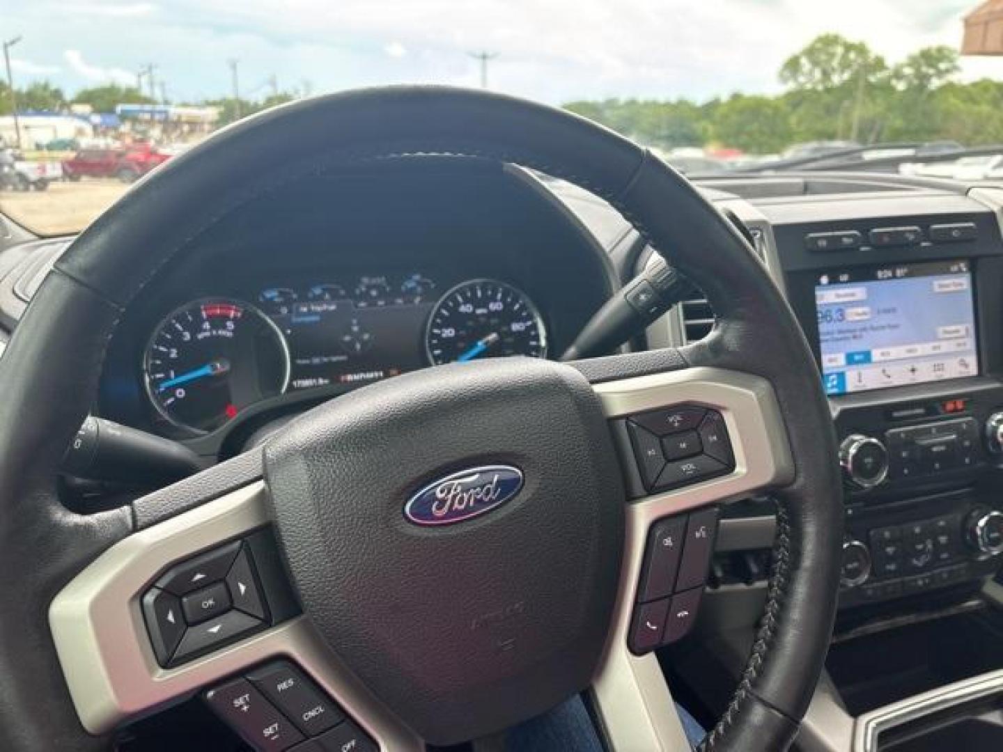 2017 Ingot Silver /Black Ford F-350SD Lariat (1FT8W3BT3HE) with an Power Stroke 6.7L V8 DI 32V OHV Turbodiesel engine, Automatic transmission, located at 1105 E Mulberry, Kaufman, TX, 75142, (972) 962-2151, 32.589550, -96.300926 - Photo#20
