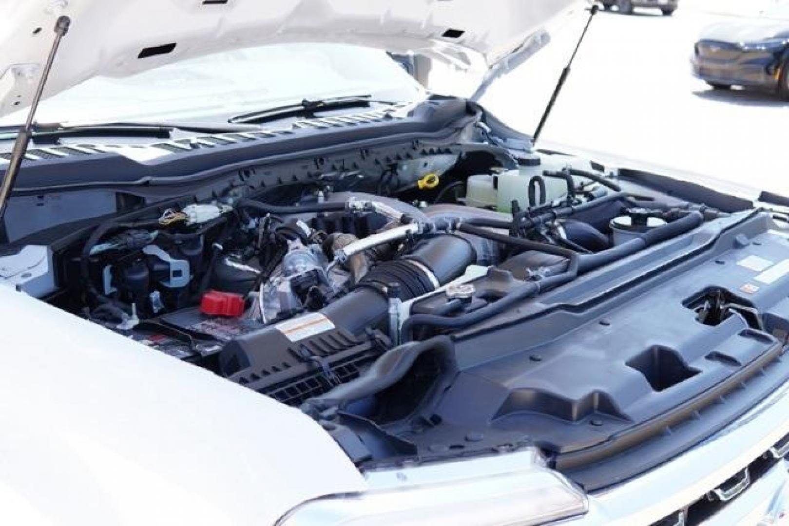 2025 Oxford White /Black Onyx Ford F-250SD Lariat (1FT8W2BT3SE) with an Power Stroke 6.7L V8 DI 32V OHV Turbodiesel engine, Automatic transmission, located at 1105 E Mulberry, Kaufman, TX, 75142, (972) 962-2151, 32.589550, -96.300926 - Oxford White 2025 Ford F-250SD 4D Crew Cab Lariat 4WD 10-Speed Automatic Power Stroke 6.7L V8 DI 32V OHV Turbodiesel 4WD.<br><br><br>Please call Paul Murrey Ford Inc. In Kaufman Texas A Family Dealership Since 1952 Serving the Dallas Fort Worth and East Texas areas for over 70 years. Please call 972 - Photo#26