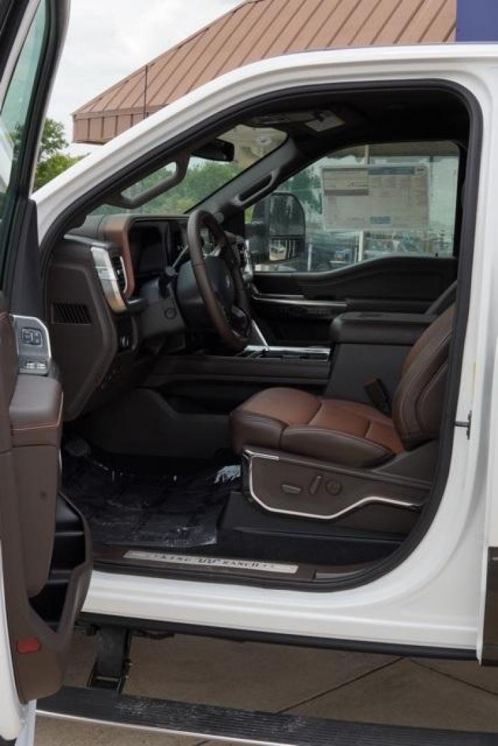 2025 Star White Metallic Tri-Coat /40 Console 40 Seat Ford F-250SD King Ranch (1FT8W2BM5SE) with an 6.7L High Output Power Stroke V8 Diesel engine, Automatic transmission, located at 1105 E Mulberry, Kaufman, TX, 75142, (972) 962-2151, 32.589550, -96.300926 - Photo#2