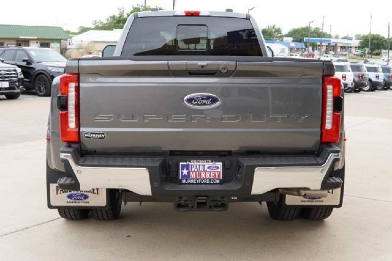 2025 Carbonized Gray Metallic /Black Onyx Ford F-350SD Lariat (1FT8W3DT2SE) with an Power Stroke 6.7L V8 DI 32V OHV Turbodiesel engine, Automatic transmission, located at 1105 E Mulberry, Kaufman, TX, 75142, (972) 962-2151, 32.589550, -96.300926 - Carbonized Gray Metallic 2025 Ford F-350SD 4D Crew Cab Lariat DRW 4WD 10-Speed Automatic Power Stroke 6.7L V8 DI 32V OHV Turbodiesel 4WD.<br><br><br>Please call Paul Murrey Ford Inc. In Kaufman Texas A Family Dealership Since 1952 Serving the Dallas Fort Worth and East Texas areas for over 70 years. - Photo#3