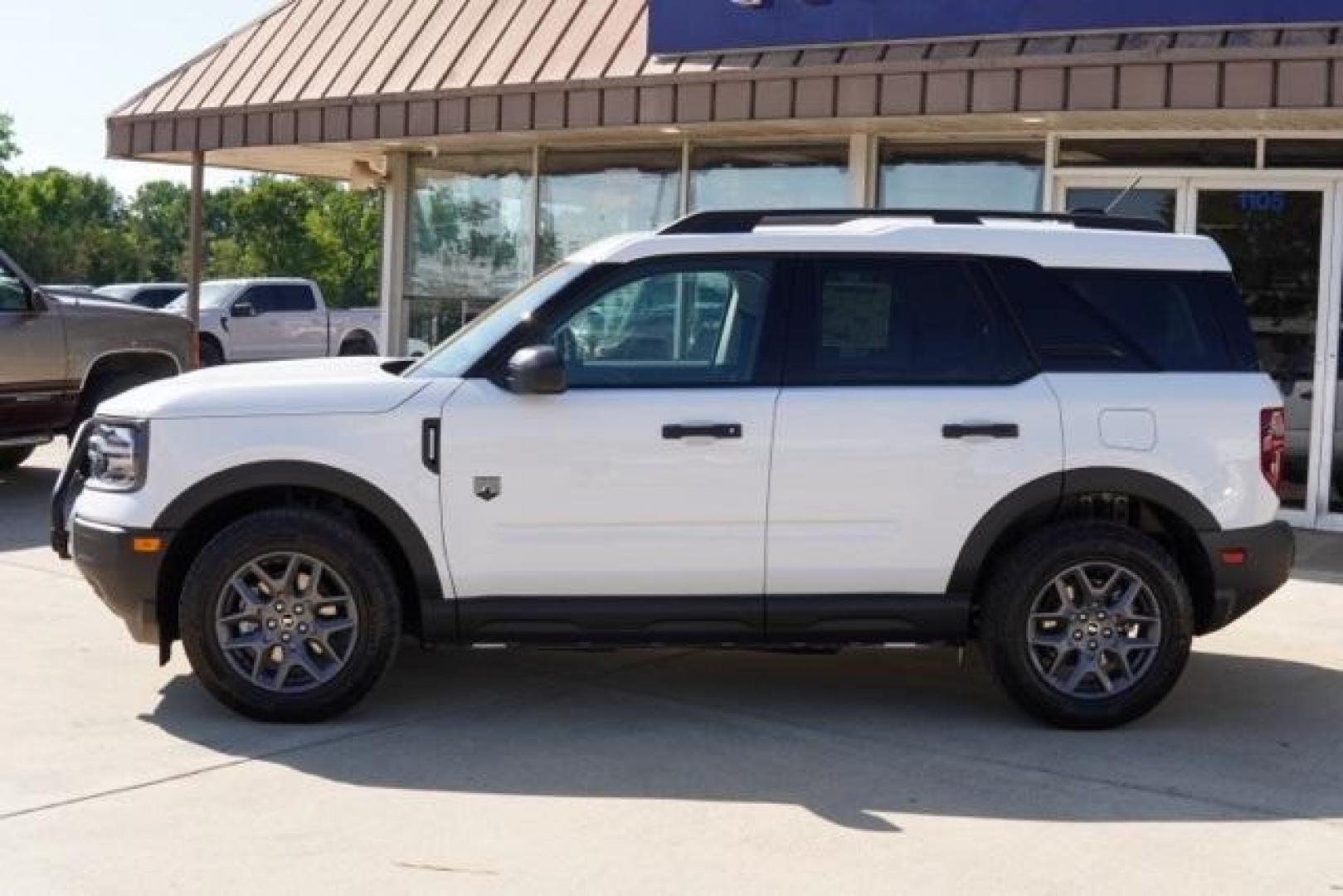 2025 Oxford White /Smoked Truffle Ford Bronco Sport Big Bend (3FMCR9BN5SR) with an 1.5L EcoBoost engine, Automatic transmission, located at 1105 E Mulberry, Kaufman, TX, 75142, (972) 962-2151, 32.589550, -96.300926 - Photo#2
