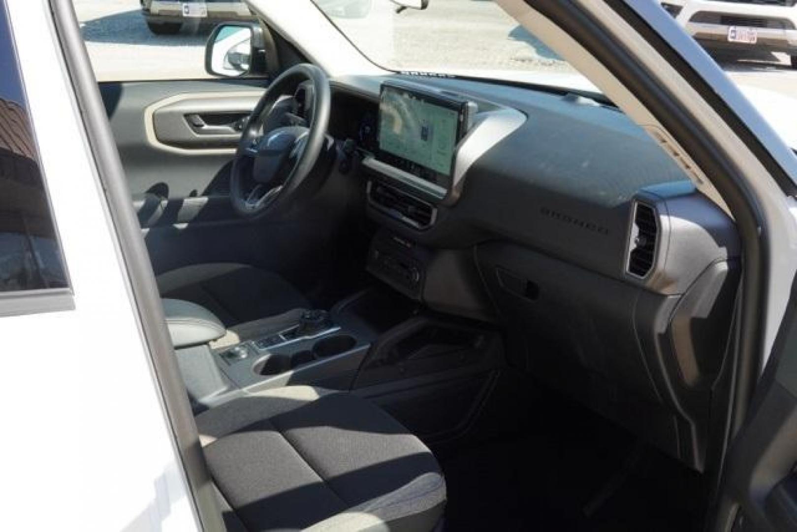 2025 Oxford White /Smoked Truffle Ford Bronco Sport Big Bend (3FMCR9BN5SR) with an 1.5L EcoBoost engine, Automatic transmission, located at 1105 E Mulberry, Kaufman, TX, 75142, (972) 962-2151, 32.589550, -96.300926 - Photo#38