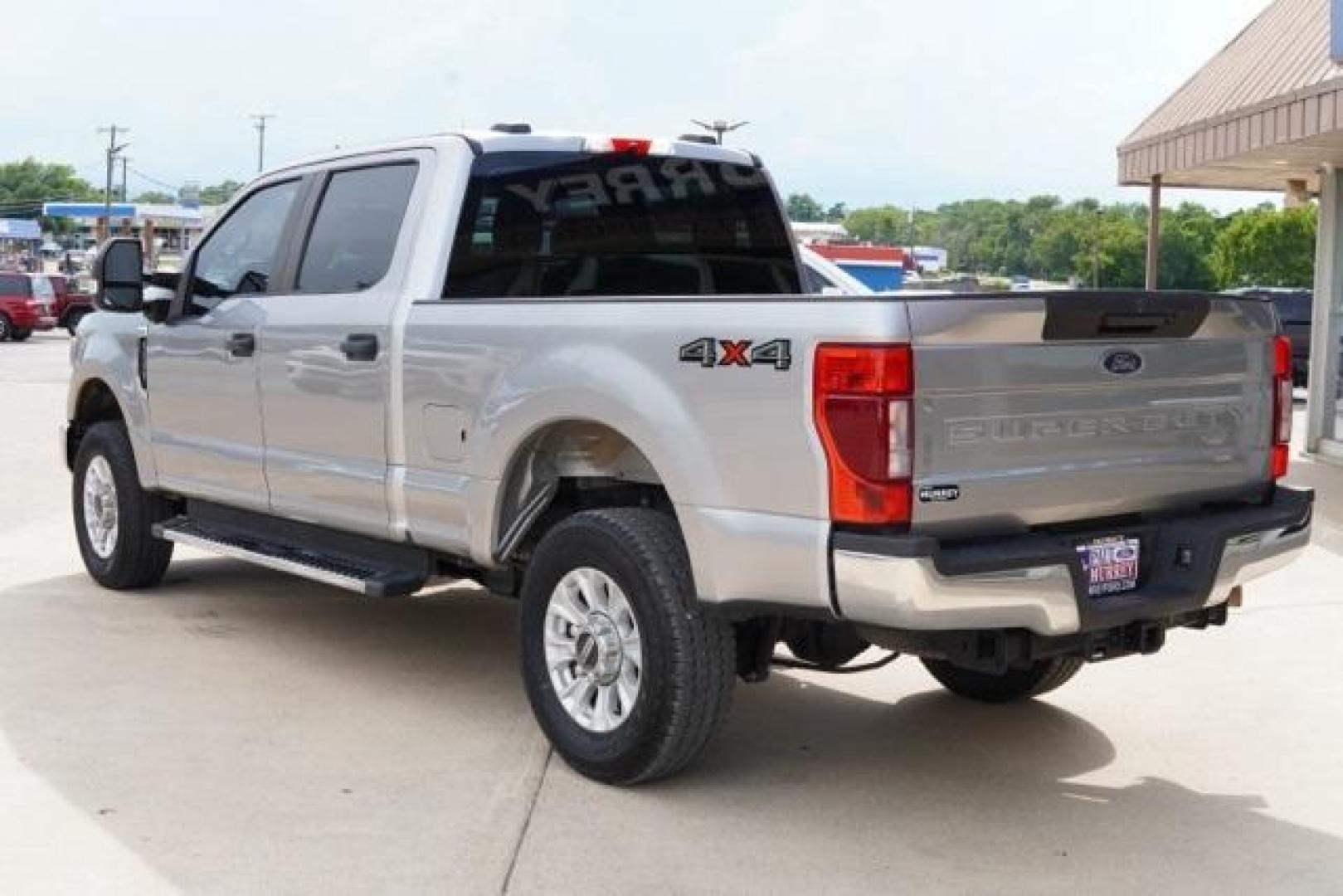 2020 Silver /Medium Earth Gray Ford F-250SD XL (1FT7W2BN1LE) with an 7.3L V8 PFI SOHC 16V Federal 385hp engine, Automatic transmission, located at 1105 E Mulberry, Kaufman, TX, 75142, (972) 962-2151, 32.589550, -96.300926 - Silver 2020 Ford F-250SD 4D Crew Cab XL 4WD 10-Speed Automatic 7.3L V8 PFI SOHC 16V Federal 385hp 4WD.<br><br><br>Recent Arrival!<br><br><br>Please call Paul Murrey Ford Inc. In Kaufman Texas A Family Dealership Since 1952 Serving the Dallas Fort Worth and East Texas areas for over 70 years. Please - Photo#3