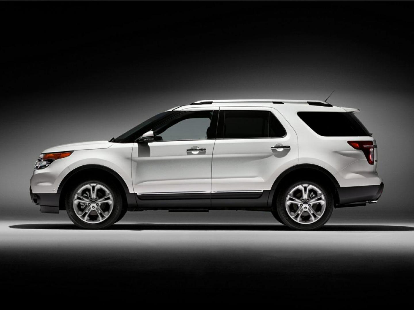 2014 Ford Explorer Limited (1FM5K7F88EG) with an 3.5L 6-Cylinder SMPI DOHC engine, Automatic transmission, located at 1105 E Mulberry, Kaufman, TX, 75142, (972) 962-2151, 32.589550, -96.300926 - Photo#0
