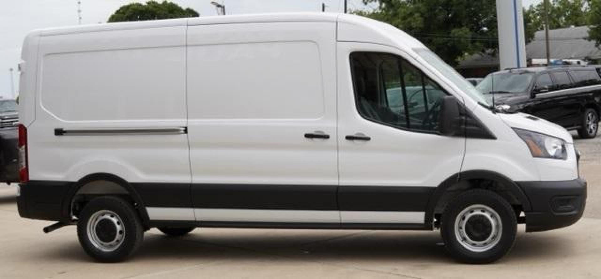 2025 Oxford White /Gray Ford Transit-250 Base (1FTBR1C84SK) with an 3.5L V6 Flex Fuel engine, Automatic transmission, located at 1105 E Mulberry, Kaufman, TX, 75142, (972) 962-2151, 32.589550, -96.300926 - Oxford White 2025 Ford Transit-250 3D Cargo Van RWD 10-Speed Automatic with Overdrive 3.5L V6 Flex Fuel<br><br>Recent Arrival!<br><br><br>Please call Paul Murrey Ford Inc. In Kaufman Texas A Family Dealership Since 1952 Serving the Dallas Fort Worth and East Texas areas for over 70 years. Please cal - Photo#4