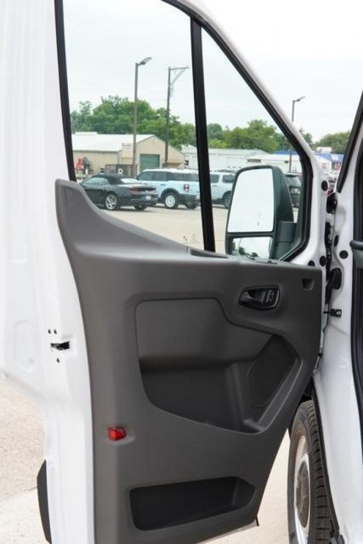 2025 Oxford White /Gray Ford Transit-250 Base (1FTBR1C84SK) with an 3.5L V6 Flex Fuel engine, Automatic transmission, located at 1105 E Mulberry, Kaufman, TX, 75142, (972) 962-2151, 32.589550, -96.300926 - Oxford White 2025 Ford Transit-250 3D Cargo Van RWD 10-Speed Automatic with Overdrive 3.5L V6 Flex Fuel<br><br>Recent Arrival!<br><br><br>Please call Paul Murrey Ford Inc. In Kaufman Texas A Family Dealership Since 1952 Serving the Dallas Fort Worth and East Texas areas for over 70 years. Please cal - Photo#8