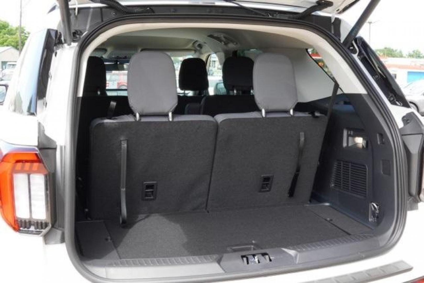 2025 Star White Metallic Tri-Coat /Gray Ford Explorer Active (1FMUK7DH3SG) with an 2.3L EcoBoost I-4 engine, Automatic transmission, located at 1105 E Mulberry, Kaufman, TX, 75142, (972) 962-2151, 32.589550, -96.300926 - Photo#25