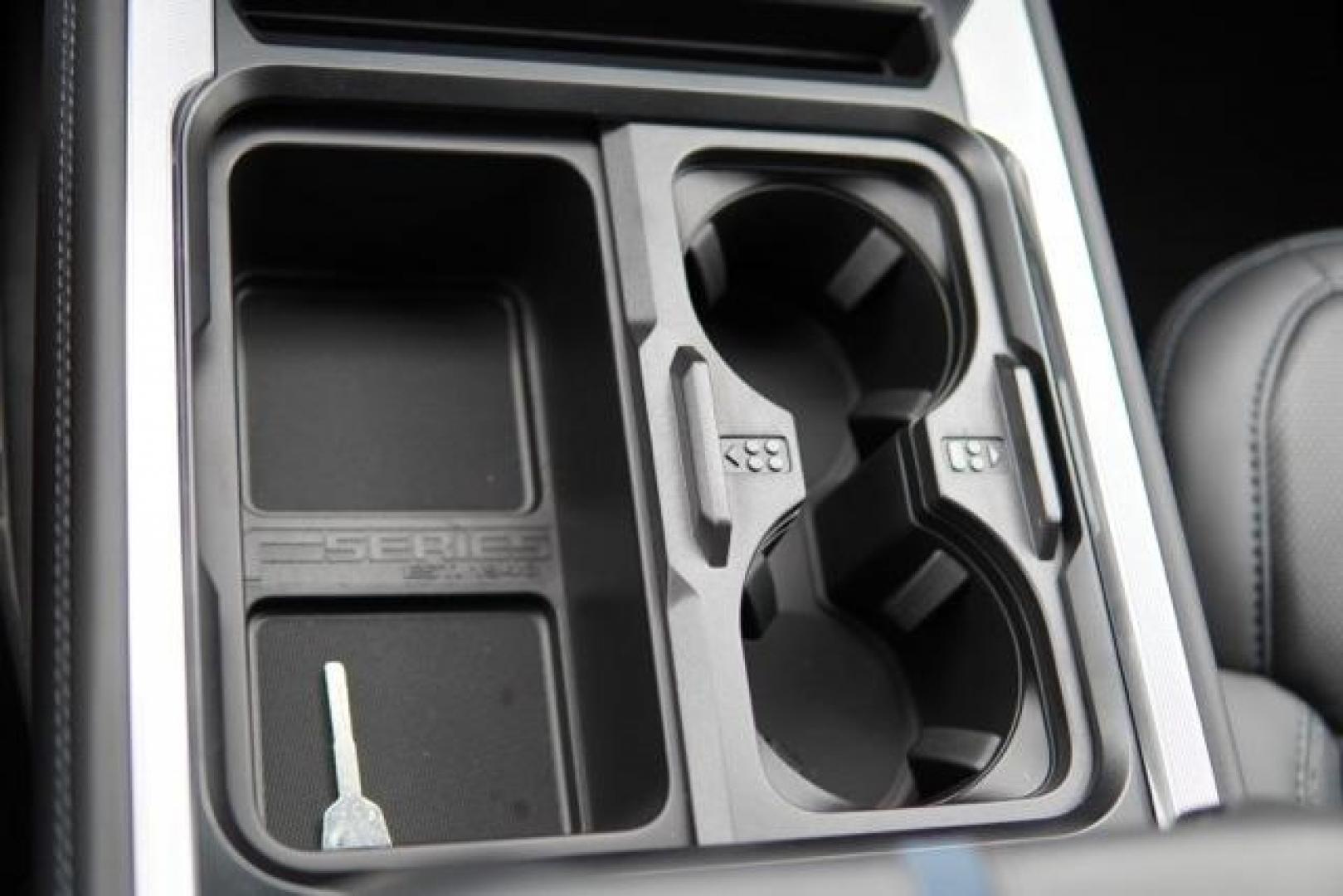 2025 Carbonized Gray Metallic /Black Onyx Ford F-250SD Platinum (1FT8W2BM1SE) with an 6.7L High Output Power Stroke V8 Diesel engine, Automatic transmission, located at 1105 E Mulberry, Kaufman, TX, 75142, (972) 962-2151, 32.589550, -96.300926 - Carbonized Gray Metallic 2025 Ford F-250SD 4D Crew Cab Platinum 4WD 10-Speed Automatic 6.7L High Output Power Stroke V8 Diesel 4WD.<br><br>Recent Arrival!<br><br><br>Please call Paul Murrey Ford Inc. In Kaufman Texas A Family Dealership Since 1952 Serving the Dallas Fort Worth and East Texas areas f - Photo#18
