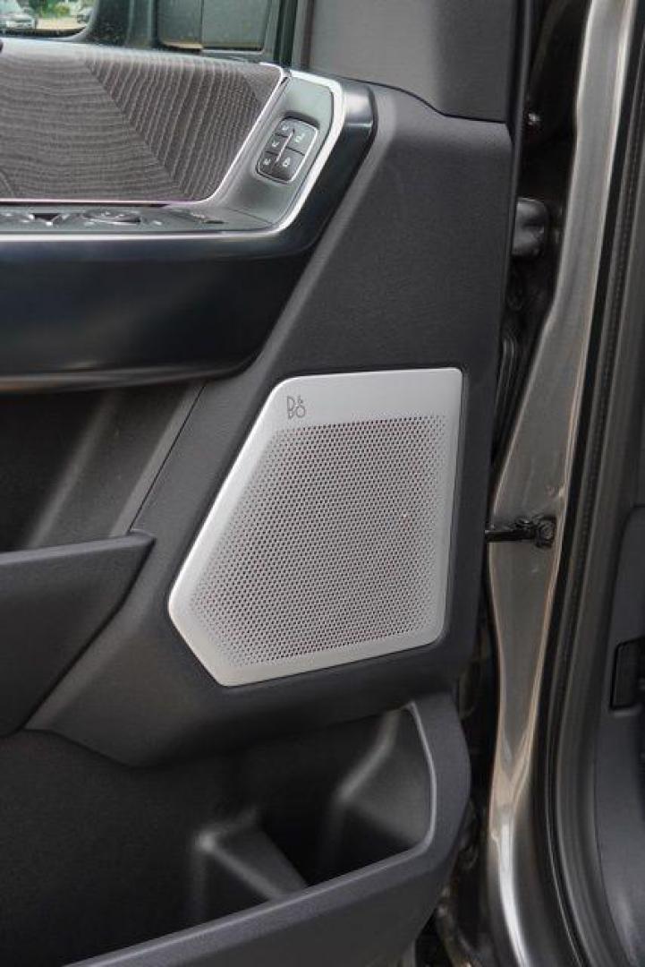 2025 Gray Metallic /Black Onyx/Platinum Blue Ford F-250SD Platinum (1FT8W2BM1SE) with an 6.7L High Output Power Stroke V8 Diesel engine, Automatic transmission, located at 1105 E Mulberry, Kaufman, TX, 75142, (972) 962-2151, 32.589550, -96.300926 - $6,298 off MSRP!<br><br>4WD.<br>Carbonized Gray Metallic 2025 Ford F-250SD 4D Crew Cab Platinum 4WD 10-Speed Automatic 6.7L High Output Power Stroke V8 Diesel - Photo#24