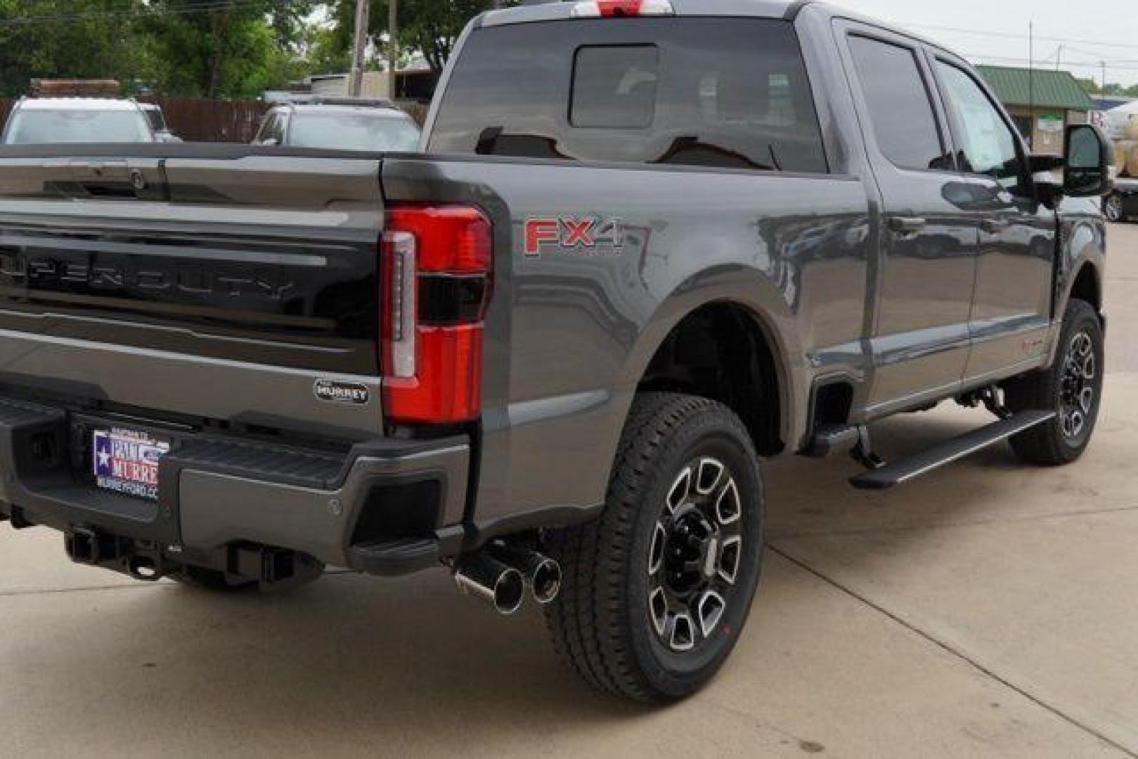 2025 Gray Metallic /Black Onyx/Platinum Blue Ford F-250SD Platinum (1FT8W2BM1SE) with an 6.7L High Output Power Stroke V8 Diesel engine, Automatic transmission, located at 1105 E Mulberry, Kaufman, TX, 75142, (972) 962-2151, 32.589550, -96.300926 - $6,298 off MSRP!<br><br>4WD.<br>Carbonized Gray Metallic 2025 Ford F-250SD 4D Crew Cab Platinum 4WD 10-Speed Automatic 6.7L High Output Power Stroke V8 Diesel - Photo#4