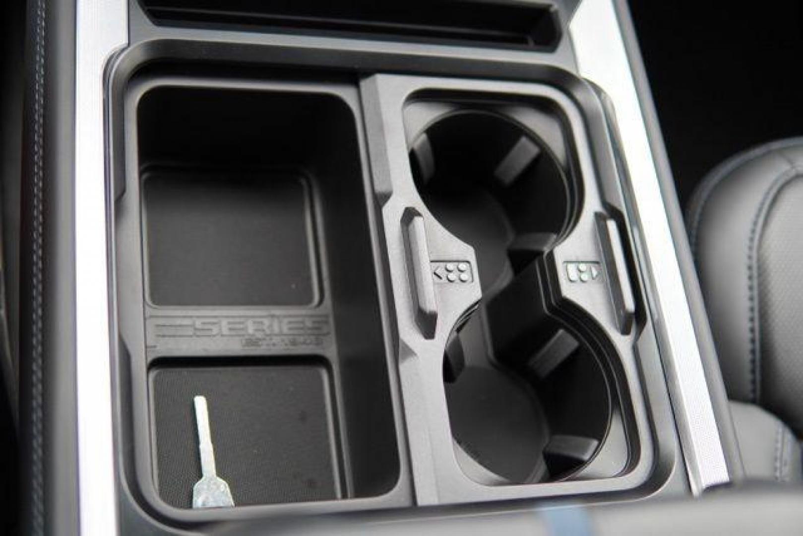 2025 Gray Metallic /Black Onyx/Platinum Blue Ford F-250SD Platinum (1FT8W2BM1SE) with an 6.7L High Output Power Stroke V8 Diesel engine, Automatic transmission, located at 1105 E Mulberry, Kaufman, TX, 75142, (972) 962-2151, 32.589550, -96.300926 - $6,298 off MSRP!<br><br>4WD.<br>Carbonized Gray Metallic 2025 Ford F-250SD 4D Crew Cab Platinum 4WD 10-Speed Automatic 6.7L High Output Power Stroke V8 Diesel - Photo#18