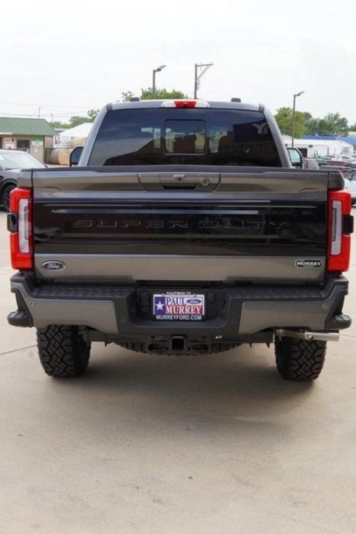 2025 Carbonized Gray Metallic /Black Onyx Ford F-250SD (1FT8W2BMXSE) with an 6.7L High Output Power Stroke V8 Diesel engine, Automatic transmission, located at 1105 E Mulberry, Kaufman, TX, 75142, (972) 962-2151, 32.589550, -96.300926 - Photo#3