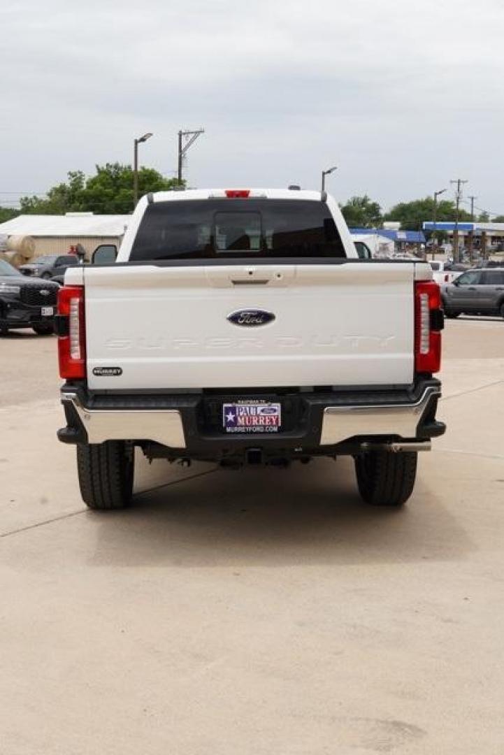 2025 Star White Metallic Tri-Coat /Black Onyx Ford F-350SD Lariat (1FT8W3BM8SE) with an 6.7L High Output Power Stroke V8 Diesel engine, Automatic transmission, located at 1105 E Mulberry, Kaufman, TX, 75142, (972) 962-2151, 32.589550, -96.300926 - Star White Metallic Tri-Coat 2025 Ford F-350SD 4D Crew Cab Lariat 4WD 10-Speed Automatic 6.7L High Output Power Stroke V8 Diesel 4WD.<br><br>Recent Arrival!<br><br><br>Please call Paul Murrey Ford Inc. In Kaufman Texas A Family Dealership Since 1952 Serving the Dallas Fort Worth and East Texas areas - Photo#3