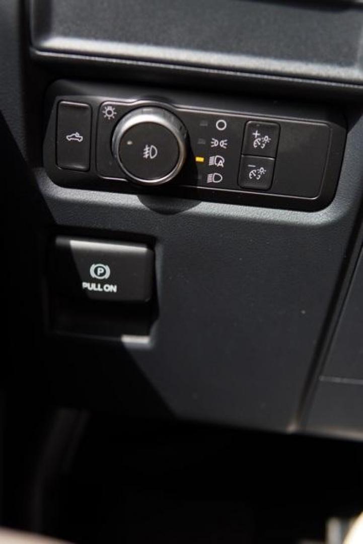 2021 White /Black Ford F-150 XL (1FTEW1EP1MK) with an 2.7L V6 EcoBoost engine, Automatic transmission, located at 1105 E Mulberry, Kaufman, TX, 75142, (972) 962-2151, 32.589550, -96.300926 - White 2021 Ford F-150 4D SuperCrew XL 4WD 10-Speed Automatic 2.7L V6 EcoBoost 4WD.<br><br><br>Awards:<br> * NACTOY 2021 North American Truck of the Year<br>Please call Paul Murrey Ford Inc. In Kaufman Texas A Family Dealership Since 1952 Serving the Dallas Fort Worth and East Texas areas for over 7 - Photo#14