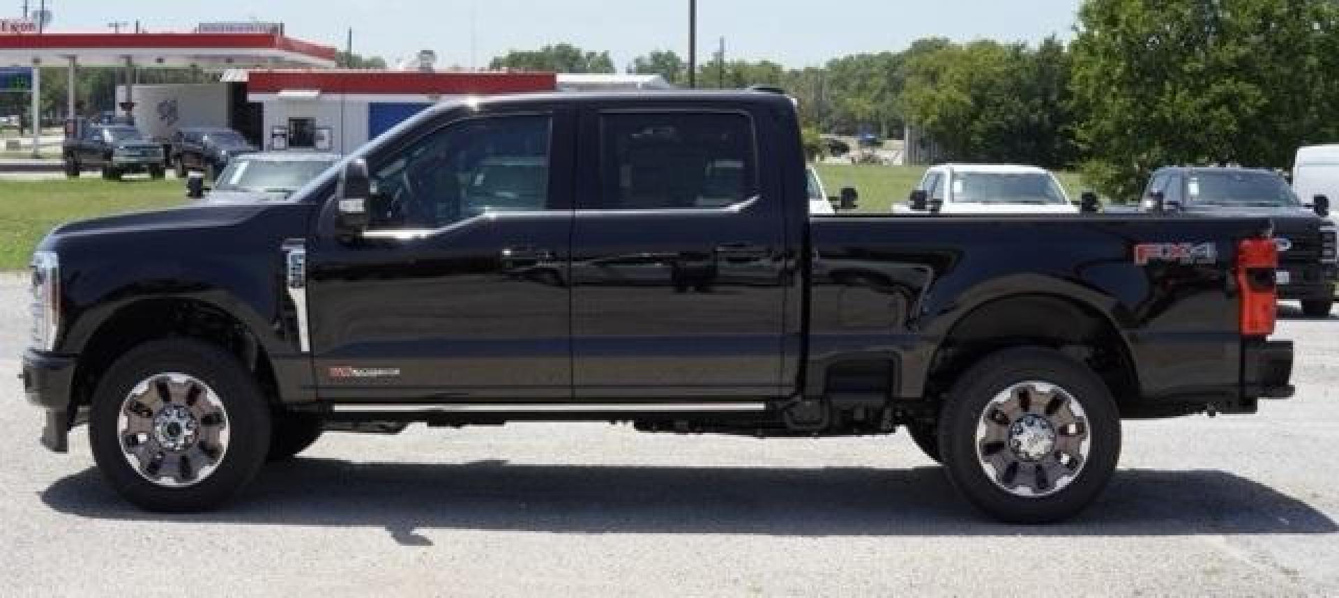 2025 Agate Black Metallic /40 Console 40 Seat Ford F-250SD King Ranch (1FT8W2BM1SE) with an 6.7L High Output Power Stroke V8 Diesel engine, Automatic transmission, located at 1105 E Mulberry, Kaufman, TX, 75142, (972) 962-2151, 32.589550, -96.300926 - Photo#4