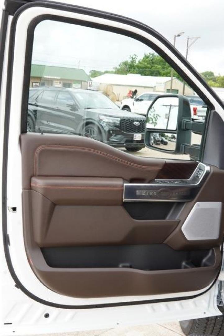 2025 Star White Metallic Tri-Coat /40 Console 40 Seat Ford F-250SD King Ranch (1FT8W2BT6SE) with an Power Stroke 6.7L V8 DI 32V OHV Turbodiesel engine, Automatic transmission, located at 1105 E Mulberry, Kaufman, TX, 75142, (972) 962-2151, 32.589550, -96.300926 - Star White Metallic Tri-Coat 2025 Ford F-250SD 4D Crew Cab King Ranch 4WD 10-Speed Automatic Power Stroke 6.7L V8 DI 32V OHV Turbodiesel 4WD.<br><br>Recent Arrival!<br><br><br>Please call Paul Murrey Ford Inc. In Kaufman Texas A Family Dealership Since 1952 Serving the Dallas Fort Worth and East Tex - Photo#7