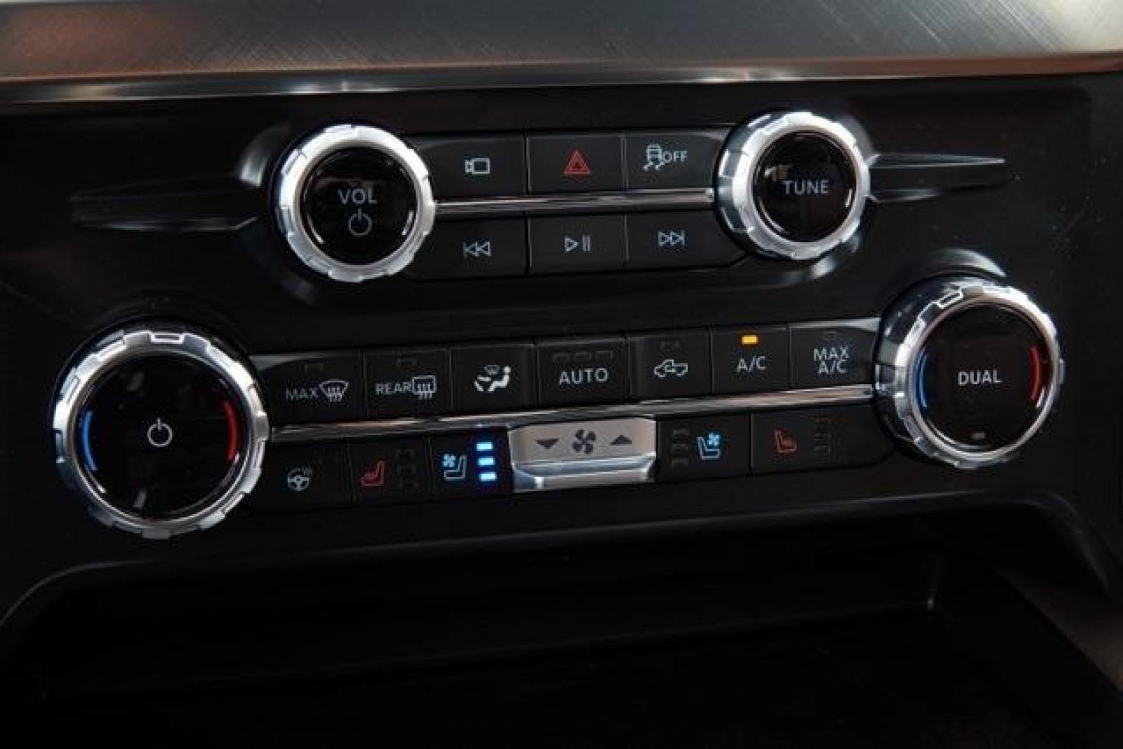 2025 Star White Metallic Tri-Coat /40 Console 40 Seat Ford F-250SD King Ranch (1FT8W2BT6SE) with an Power Stroke 6.7L V8 DI 32V OHV Turbodiesel engine, Automatic transmission, located at 1105 E Mulberry, Kaufman, TX, 75142, (972) 962-2151, 32.589550, -96.300926 - Star White Metallic Tri-Coat 2025 Ford F-250SD 4D Crew Cab King Ranch 4WD 10-Speed Automatic Power Stroke 6.7L V8 DI 32V OHV Turbodiesel 4WD.<br><br>Recent Arrival!<br><br><br>Please call Paul Murrey Ford Inc. In Kaufman Texas A Family Dealership Since 1952 Serving the Dallas Fort Worth and East Tex - Photo#16