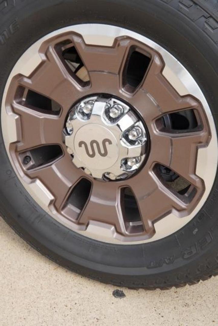 2025 Star White Metallic Tri-Coat /40 Console 40 Seat Ford F-250SD King Ranch (1FT8W2BT6SE) with an Power Stroke 6.7L V8 DI 32V OHV Turbodiesel engine, Automatic transmission, located at 1105 E Mulberry, Kaufman, TX, 75142, (972) 962-2151, 32.589550, -96.300926 - Star White Metallic Tri-Coat 2025 Ford F-250SD 4D Crew Cab King Ranch 4WD 10-Speed Automatic Power Stroke 6.7L V8 DI 32V OHV Turbodiesel 4WD.<br><br>Recent Arrival!<br><br><br>Please call Paul Murrey Ford Inc. In Kaufman Texas A Family Dealership Since 1952 Serving the Dallas Fort Worth and East Tex - Photo#41