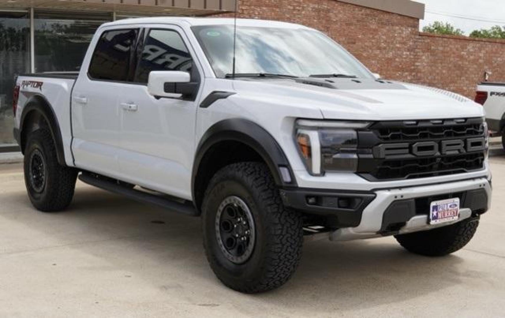 2025 Space White Metallic /Black (Recaro Black) Ford F-150 Raptor (1FTFW1RG7SF) with an 3.5L V6 EcoBoost engine, Automatic transmission, located at 1105 E Mulberry, Kaufman, TX, 75142, (972) 962-2151, 32.589550, -96.300926 - Photo#7